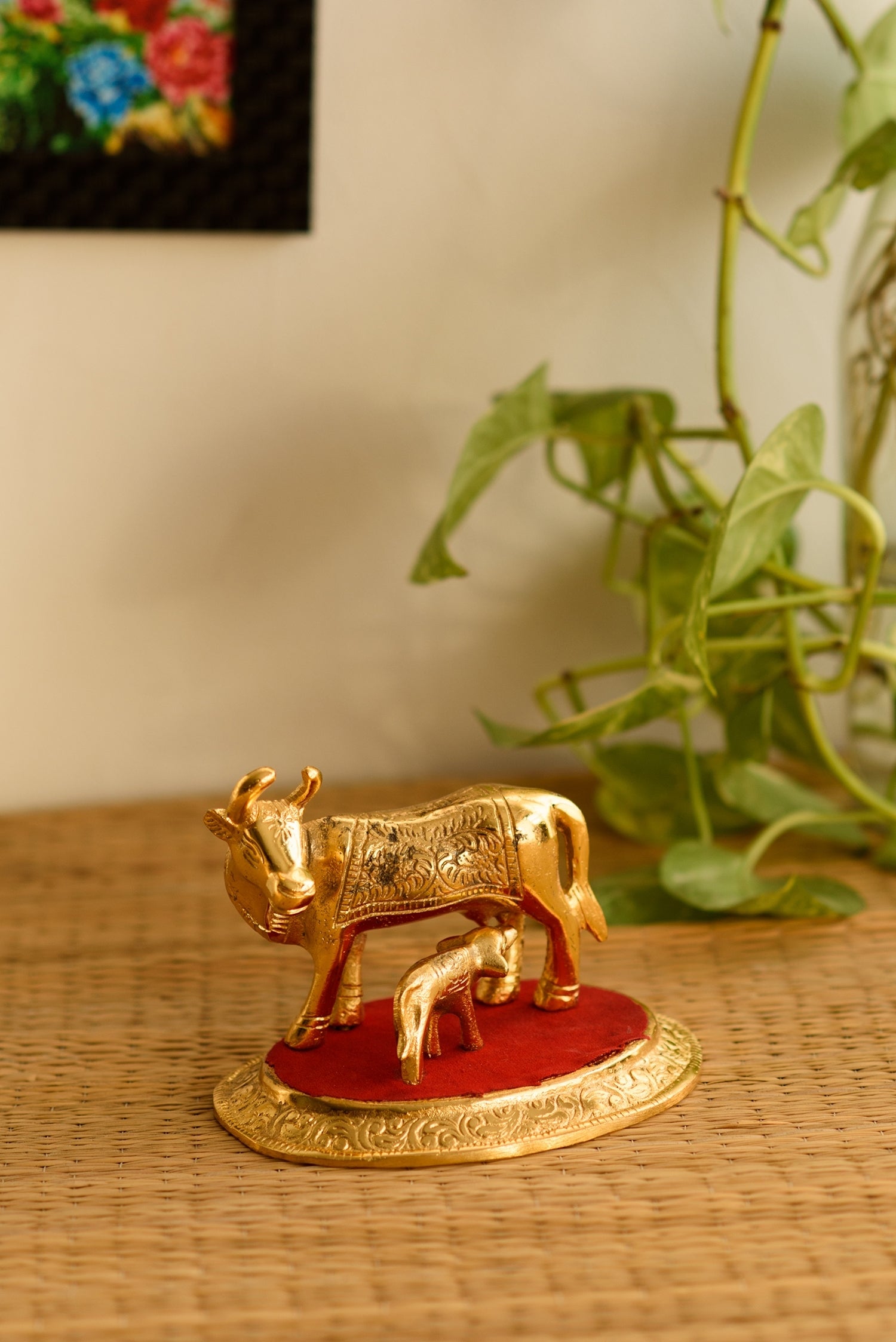 Golden Metal Kamadhenu Cow With Calf Statue Animal Figurines 2