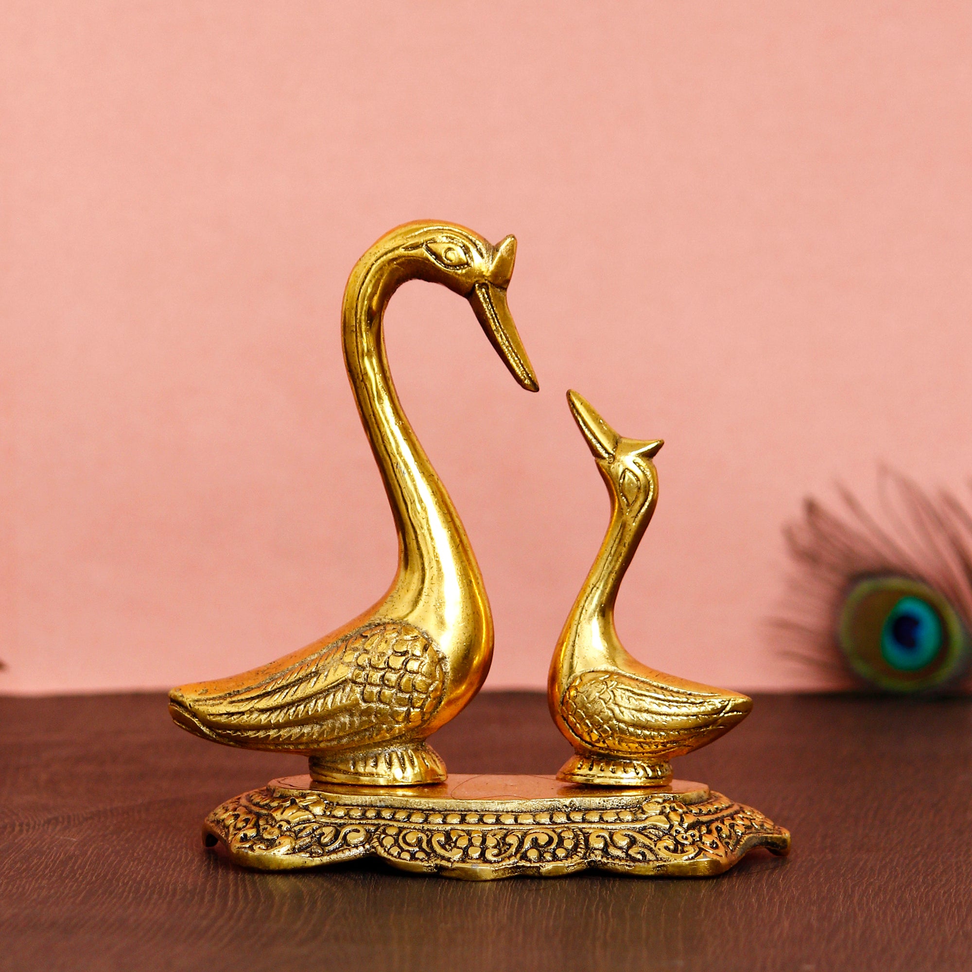 Golden Metal Loving Swan Couple Decorative statue