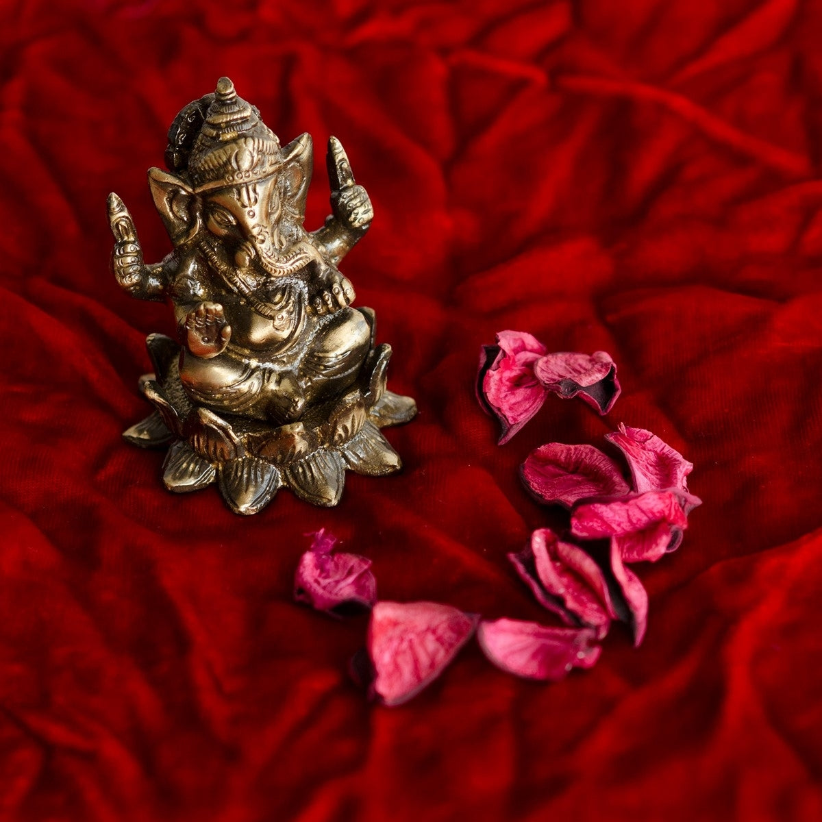 Antique Finish Brass Lord Ganesha Idol On Lotus Flower 2