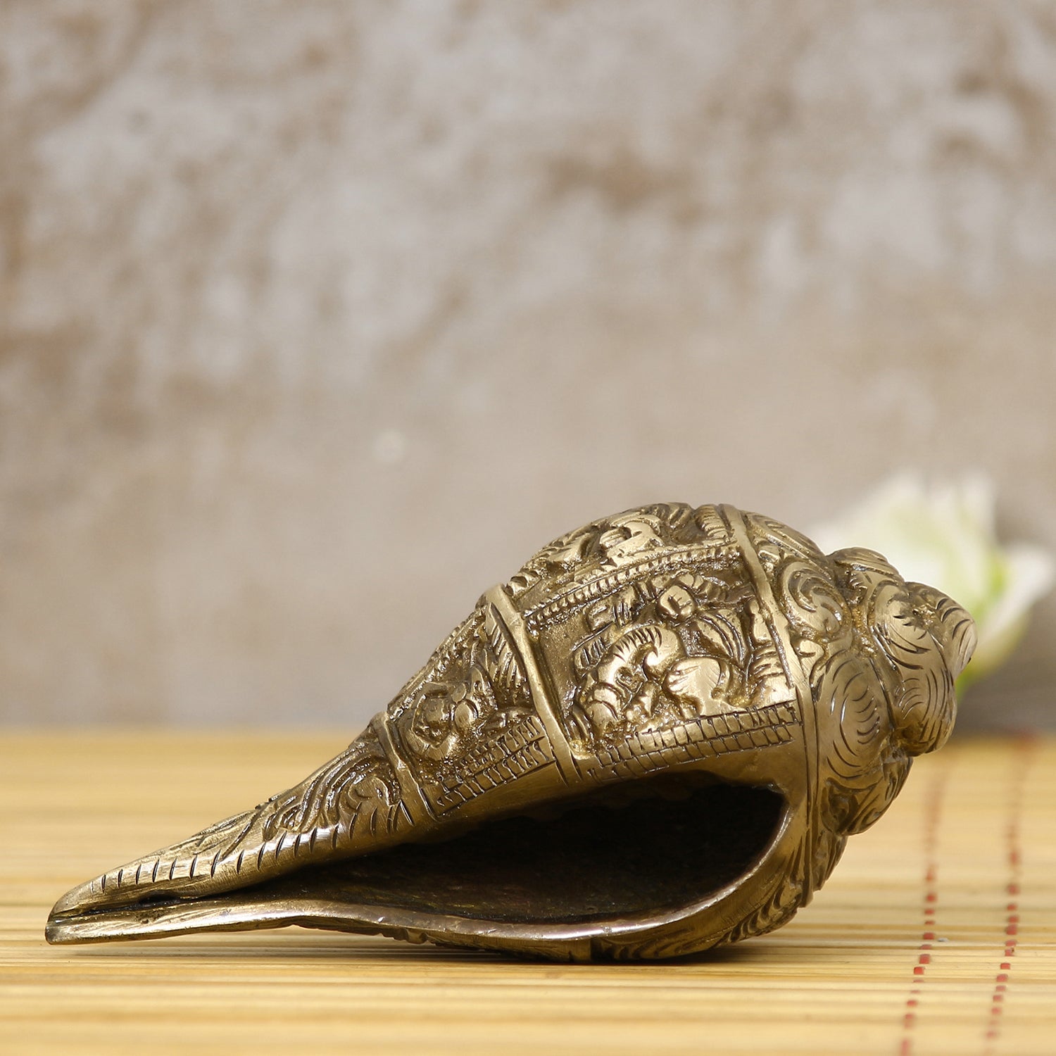 Golden Brass Auspicious Lord Ganesha Shankh/Conch 1