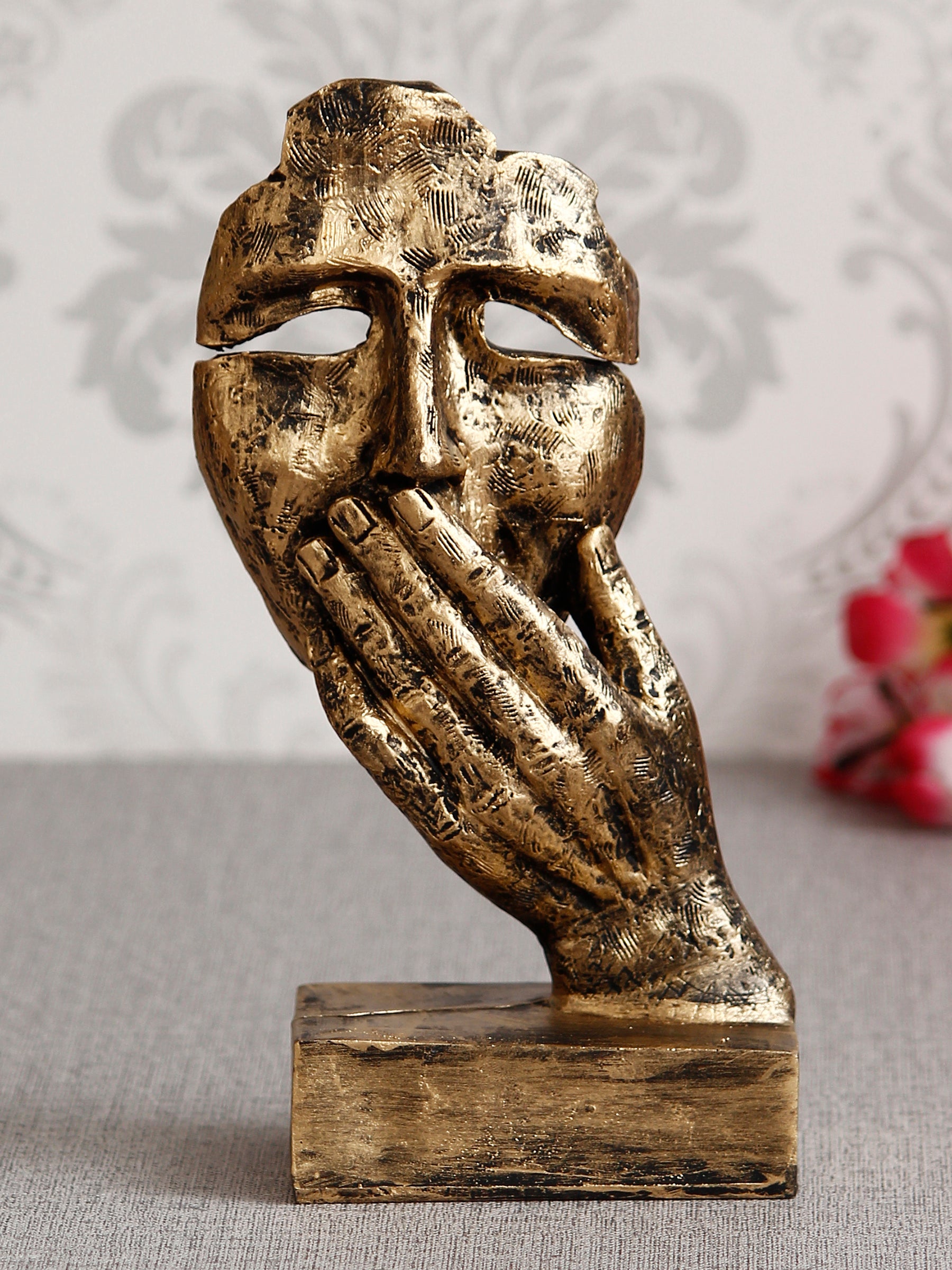 Polyresin Golden Human Face Statue Hand on Mouth Handcrafted Decorative Showpiece