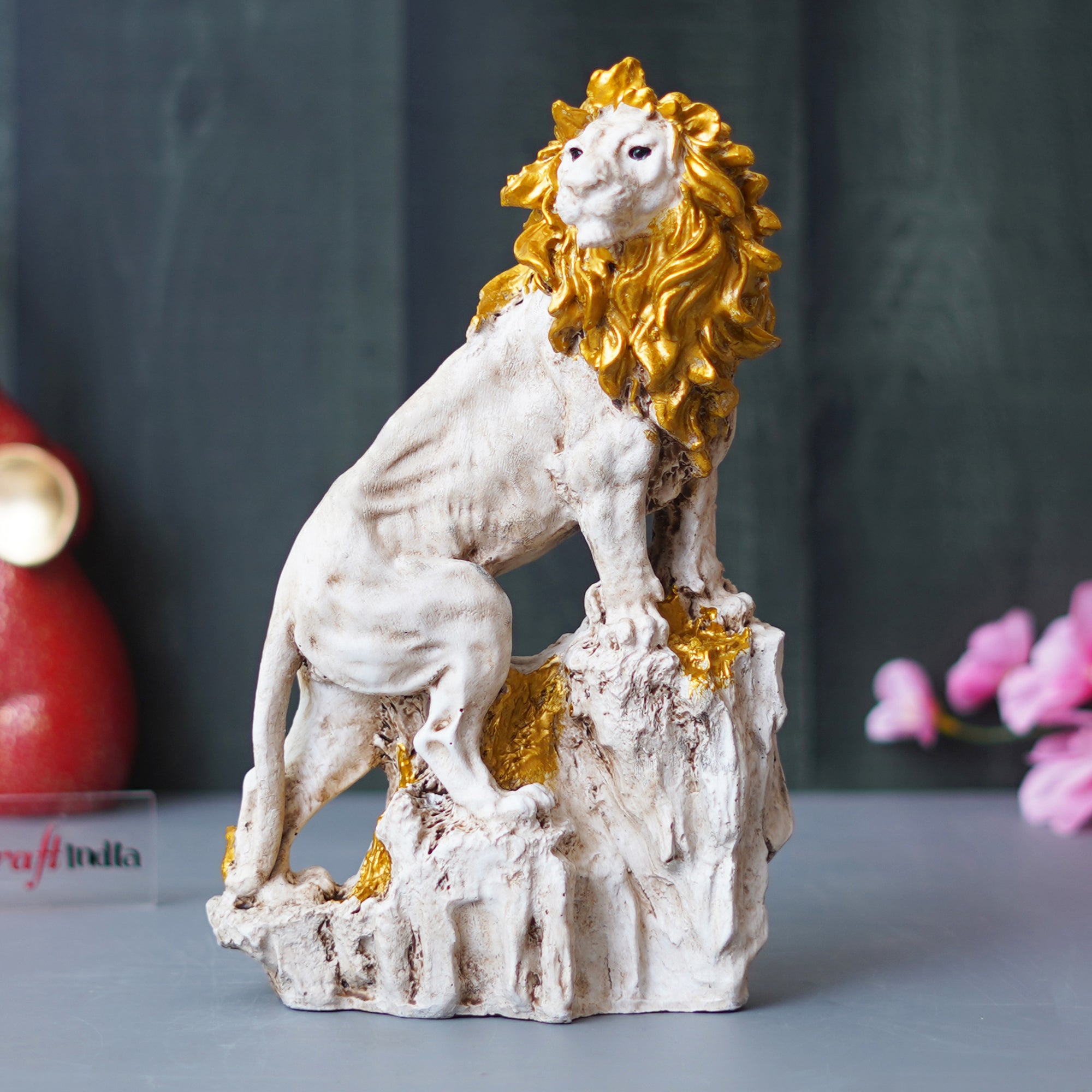 Polyresin Lion Statue Climbing on Rock Animal Figurine Showpiece 5