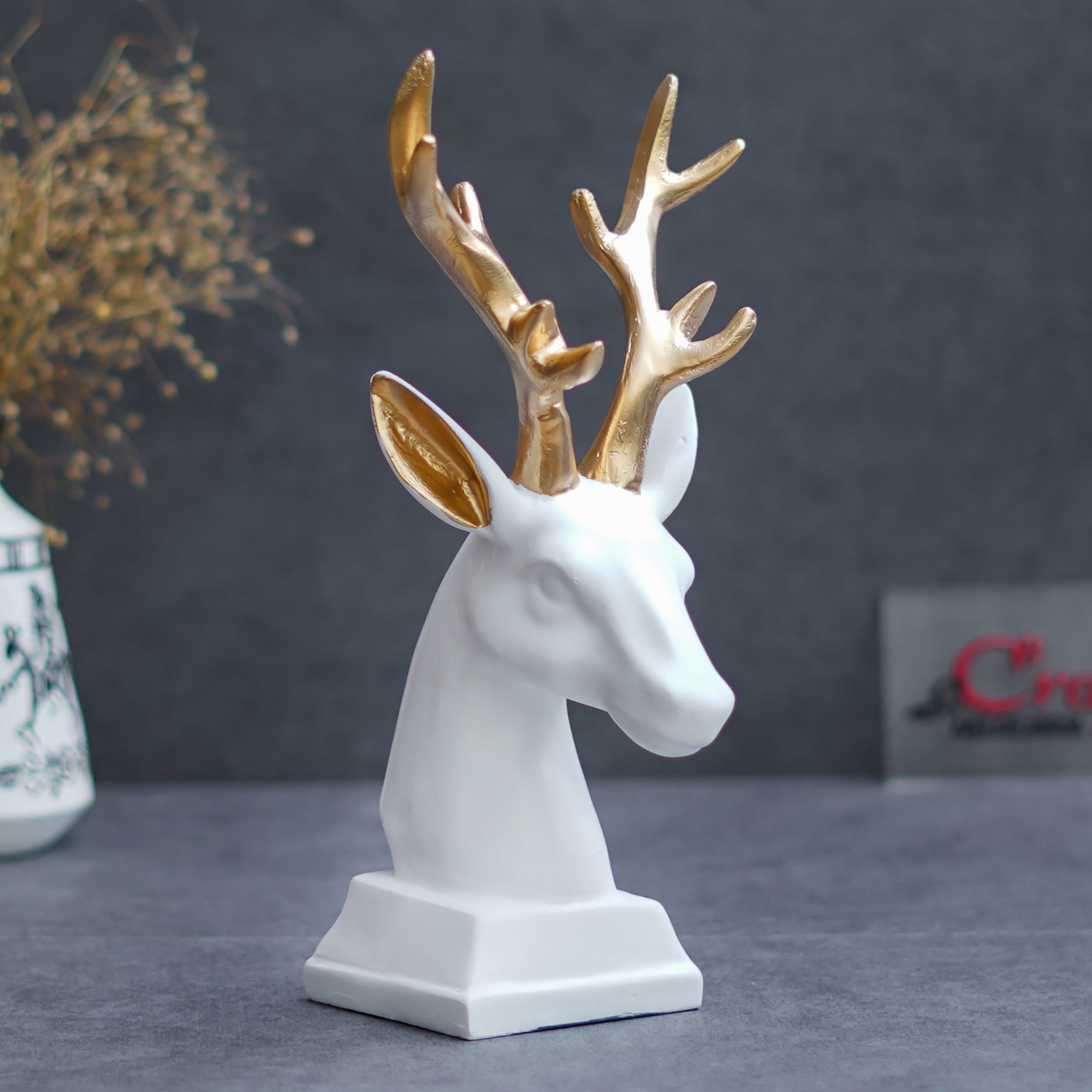 White Polyresin Reindeer Head Statue with Golden Antlers Animal Showpiece 1