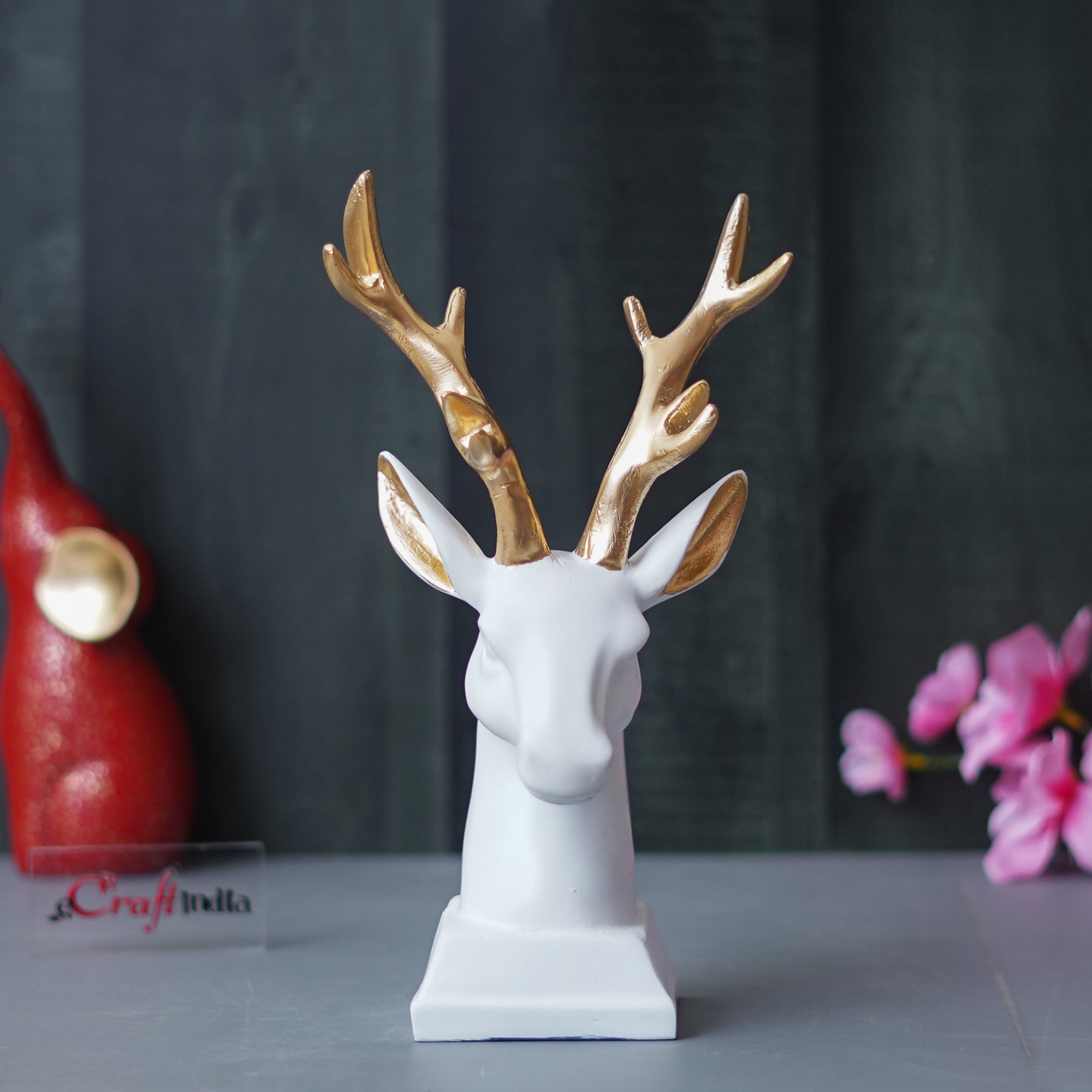 White Polyresin Reindeer Head Statue with Golden Antlers Animal Showpiece 4
