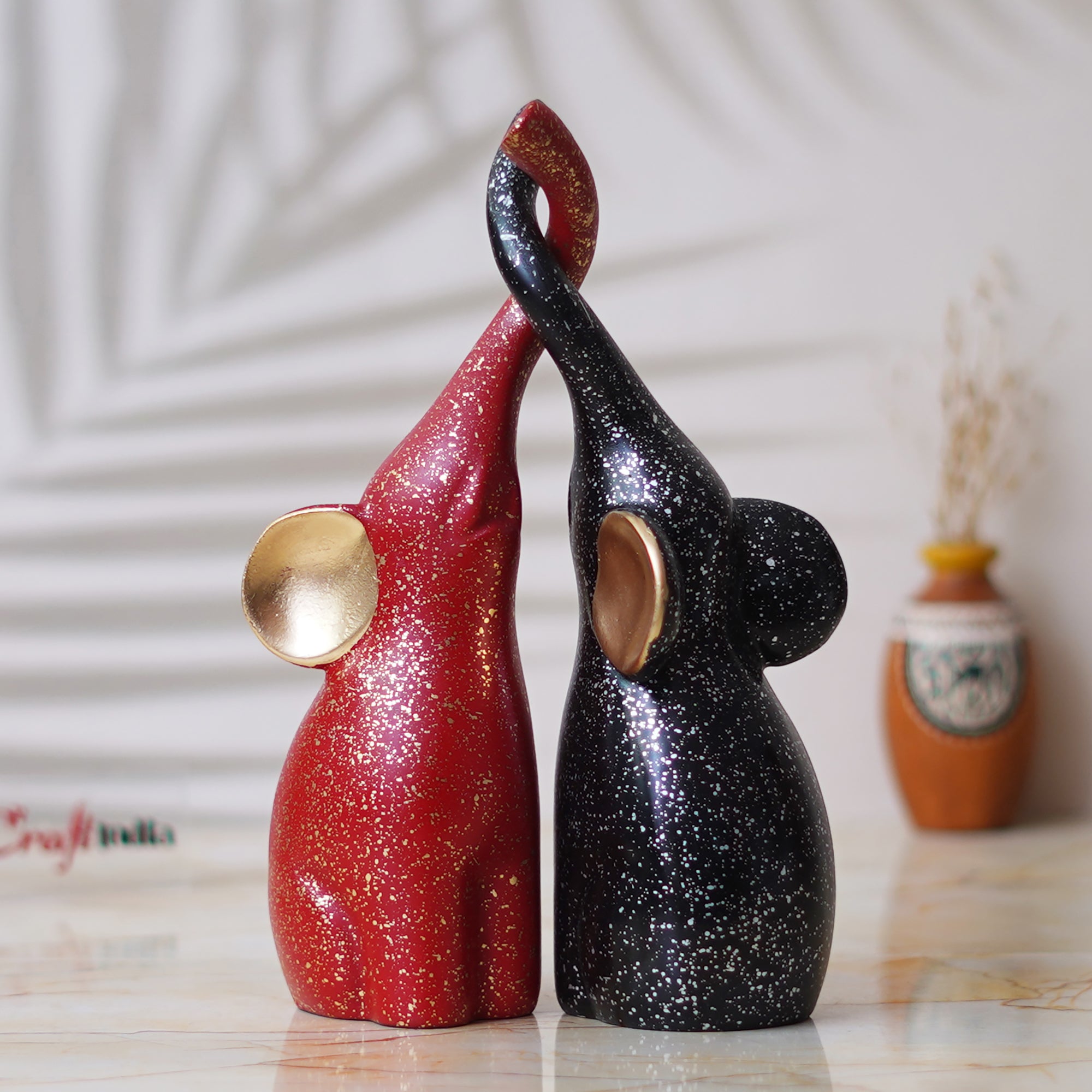 Set of 2 Black & Red Cute Elephant Statues Animal Figurines 1