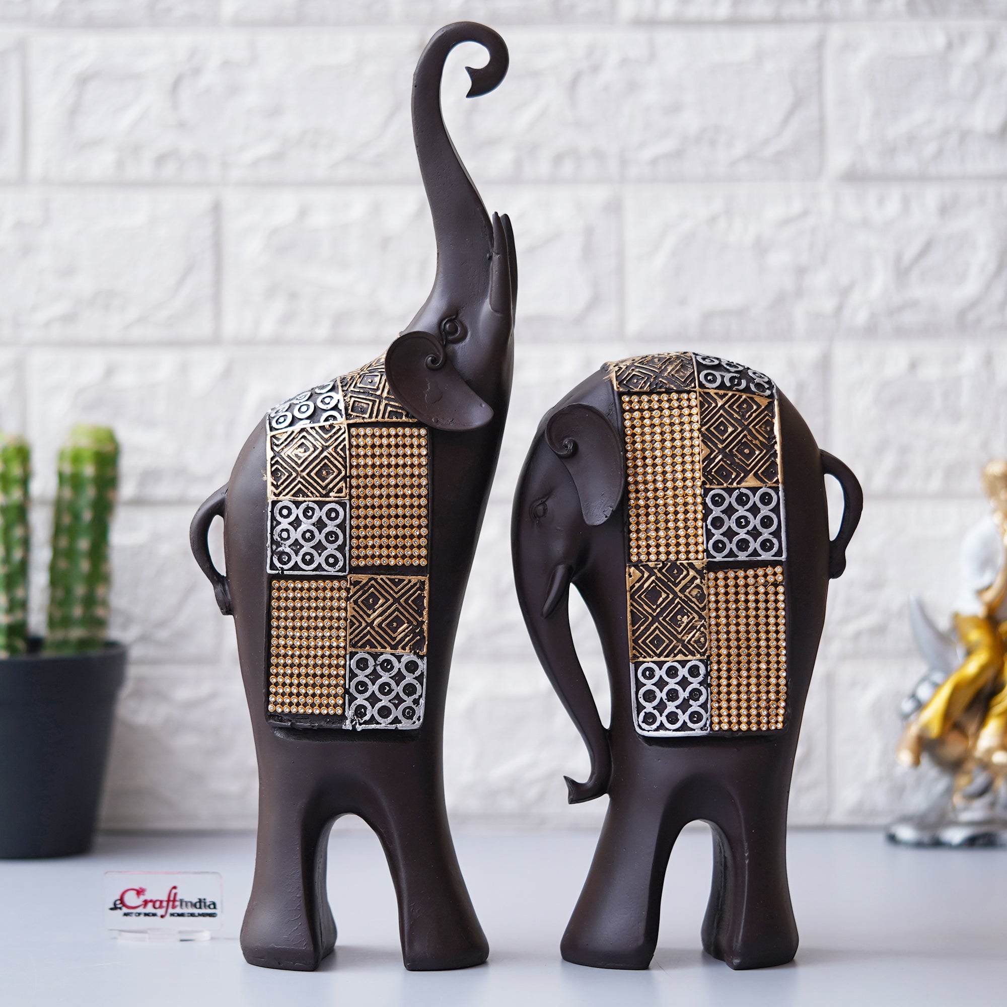 Set of 2 Elephant Statues Animal Figurine Decorative Showpiece 1