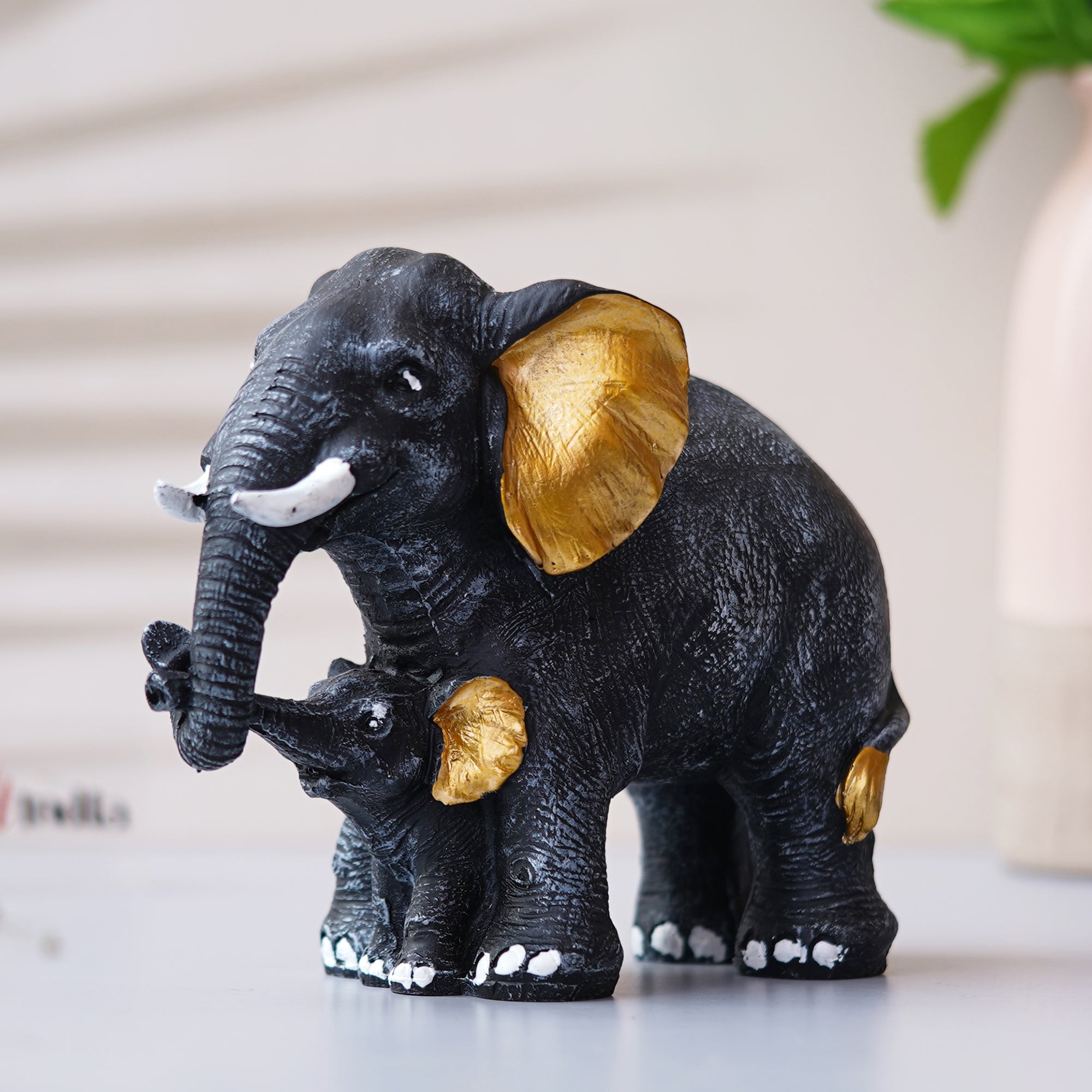 Set of 2 Elephant with Baby Elephant Statues Animal Figurines Decorative Showpiece 1