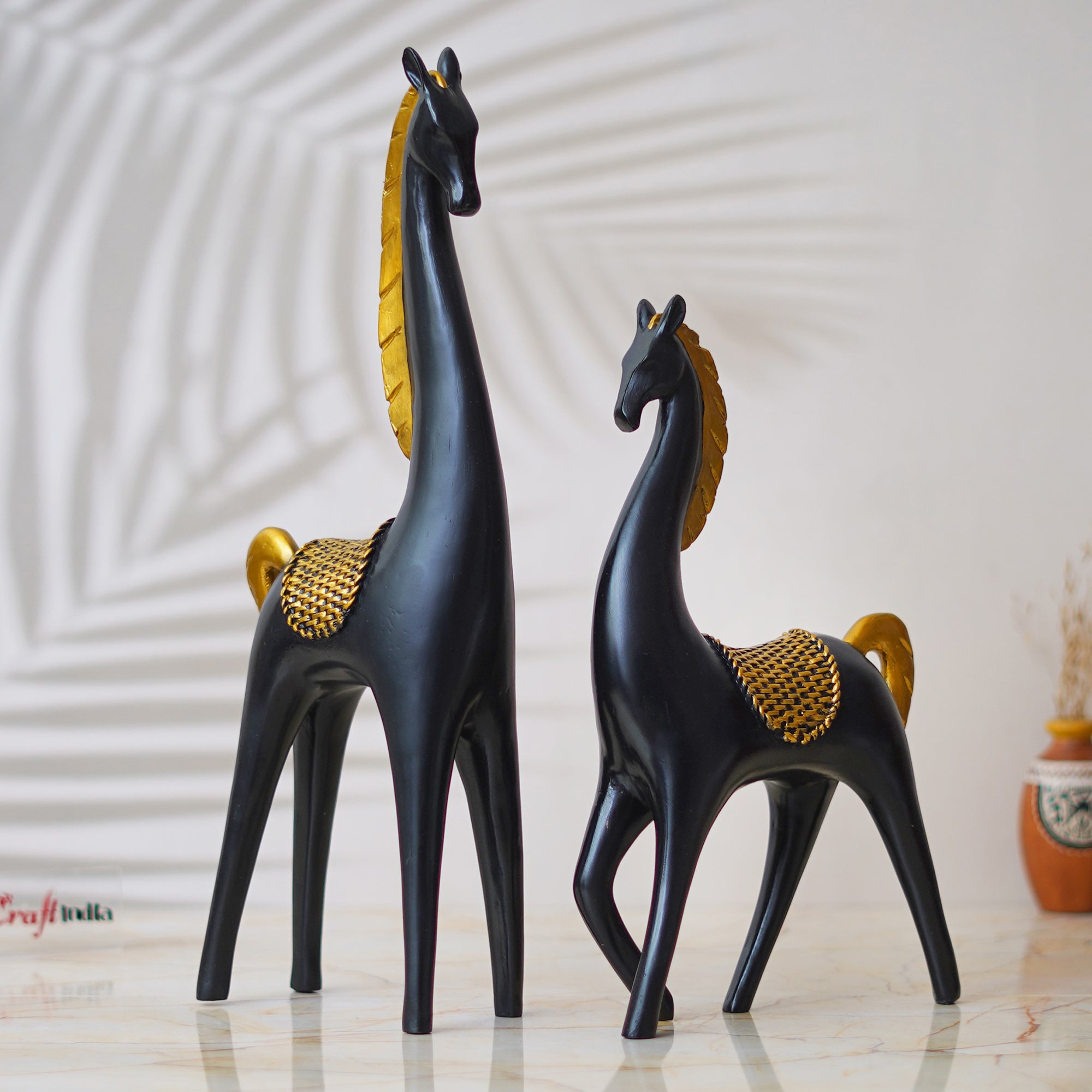 Set of 2 Black Horse Statues with Golden Hair Decorative Animal Figurines 4