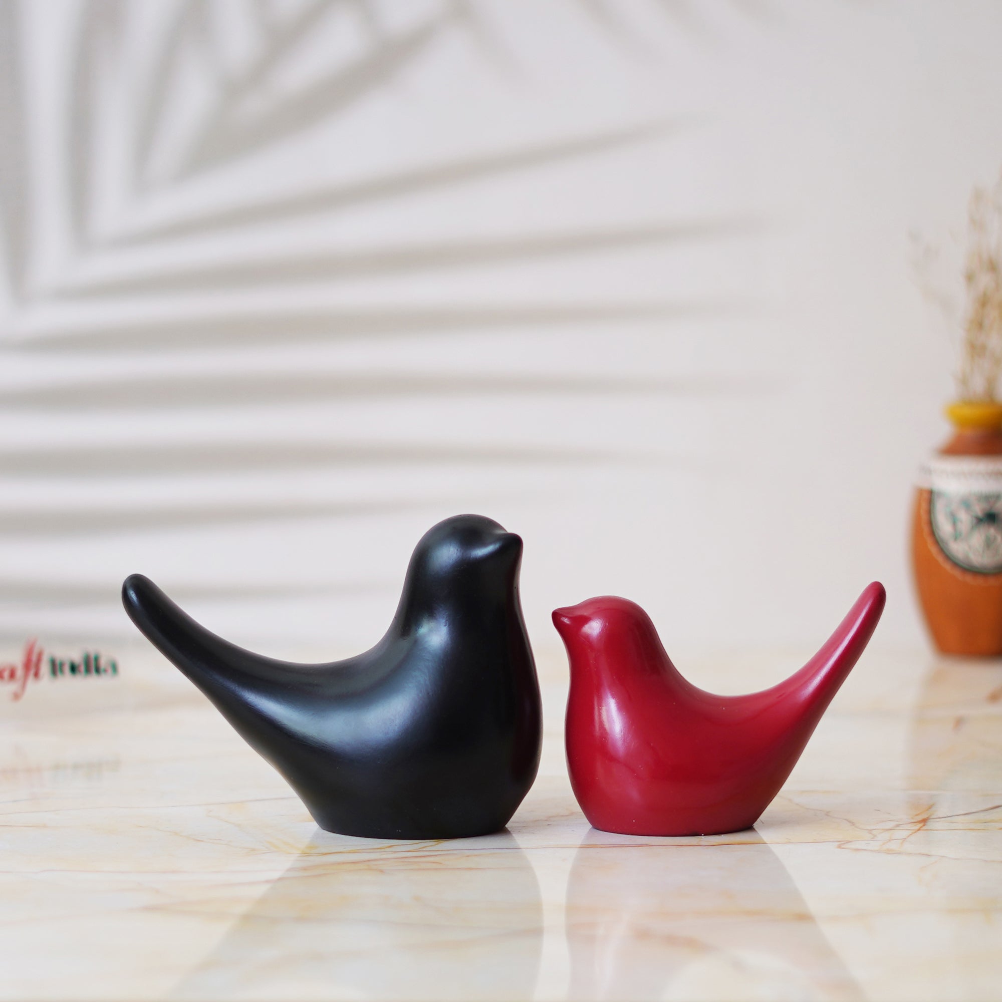 Set of 2 Black & Red Polyresin Cute Dove Bird Statues Bird Figurines