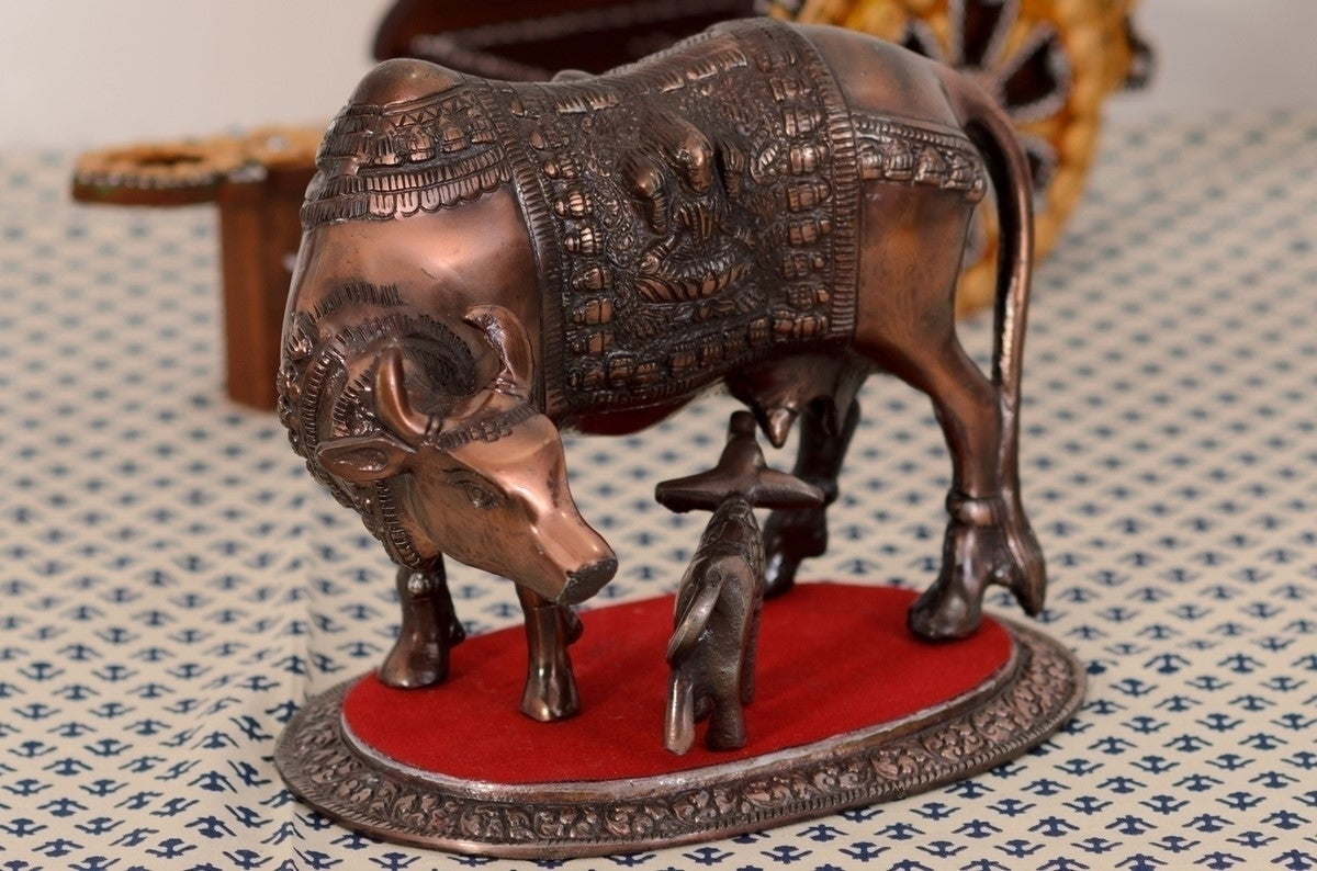 Kamdhenu Cow And Calf Calf Statue Animal Figurines 1