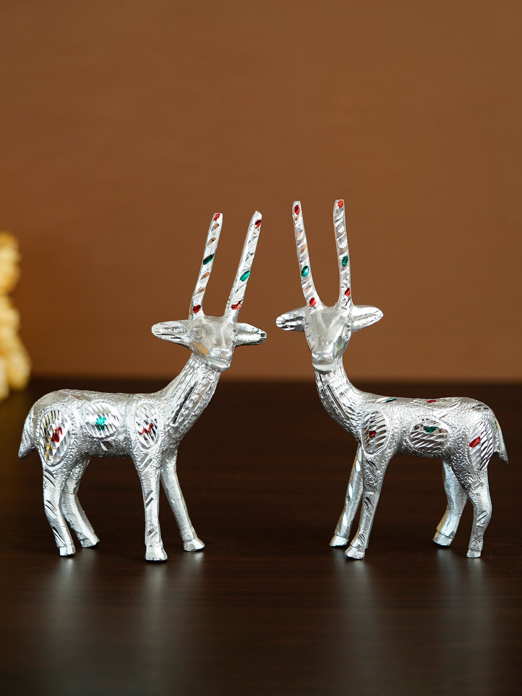 Set of 2 Engraved Silver Deer Handcrafted Decorative Metal Figurine