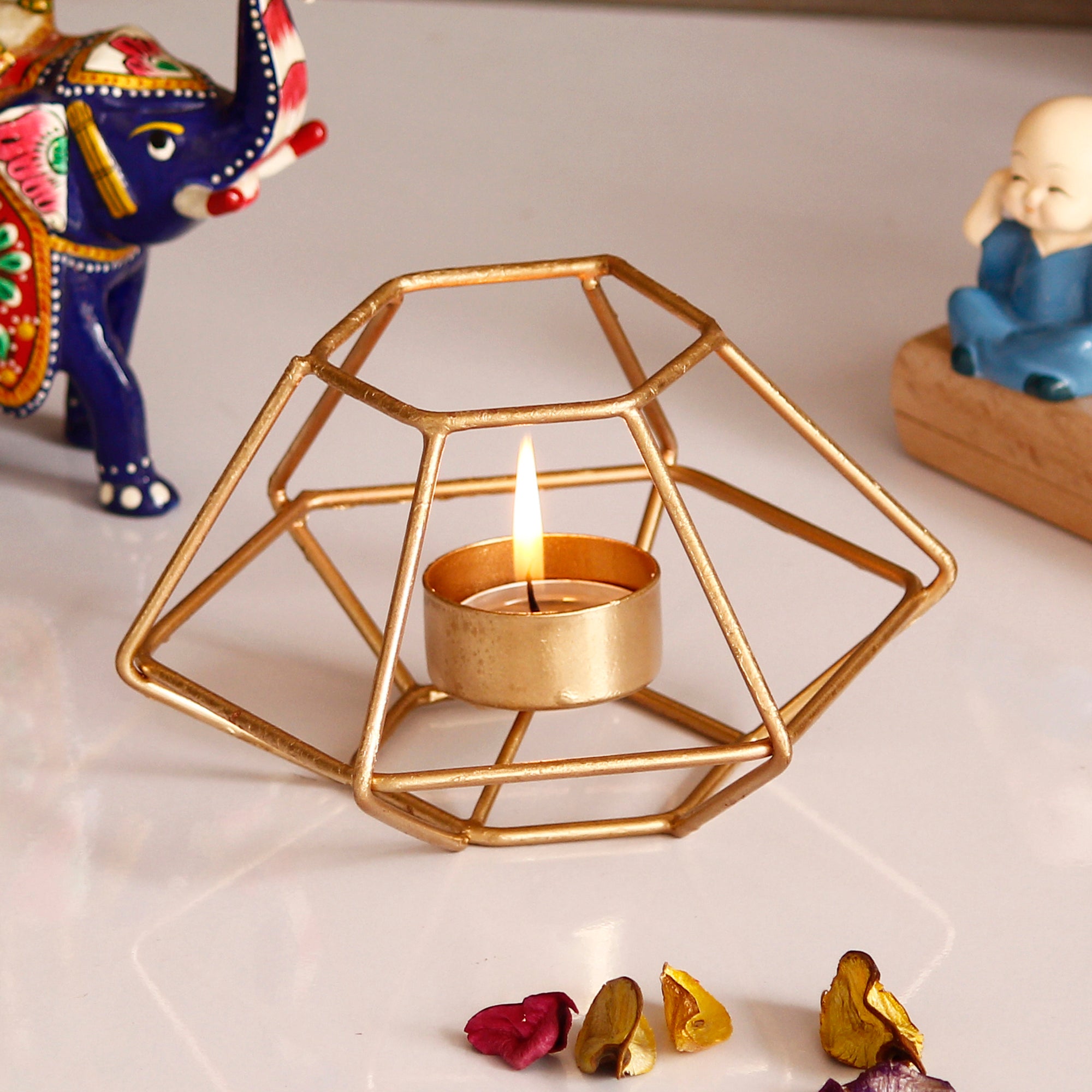 Golden Metal Decorative Handcrafted tea light candle holder