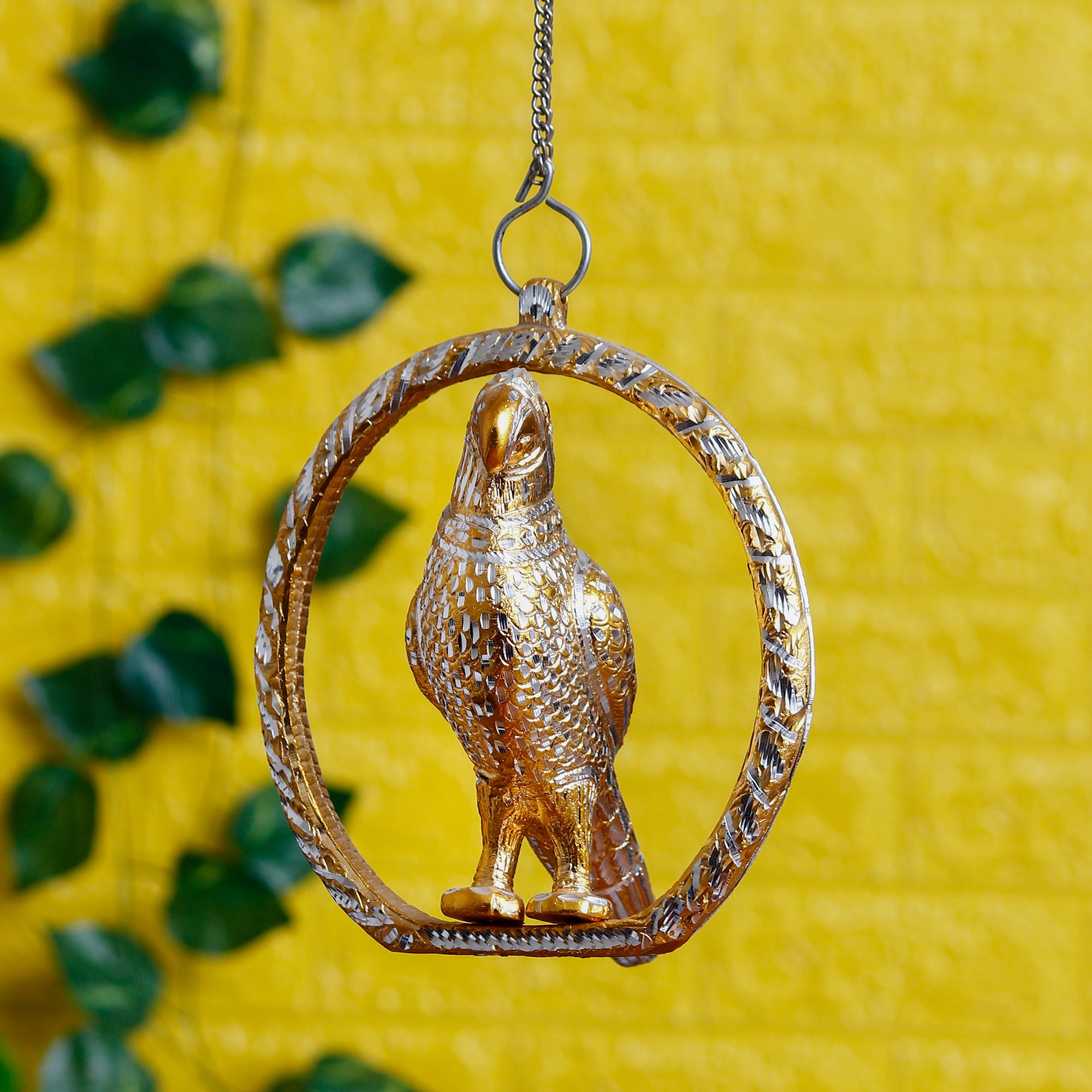Metal Carved Golden Parrot Statue Decorative Wall Hanging Showpiece with Chain