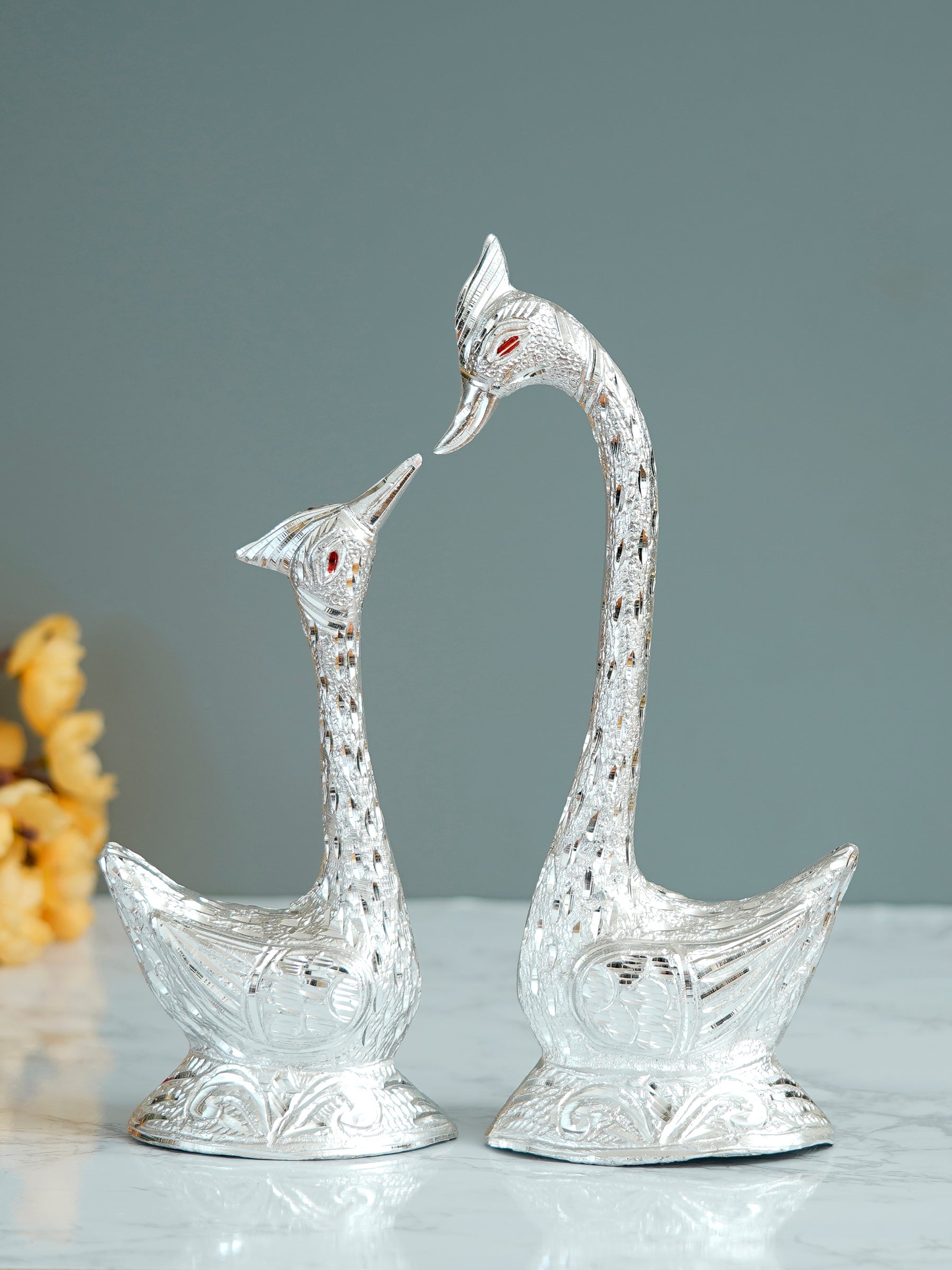 12 Inch Silver Kissing Swan Couple Handcrafted Decorative Figurine 1