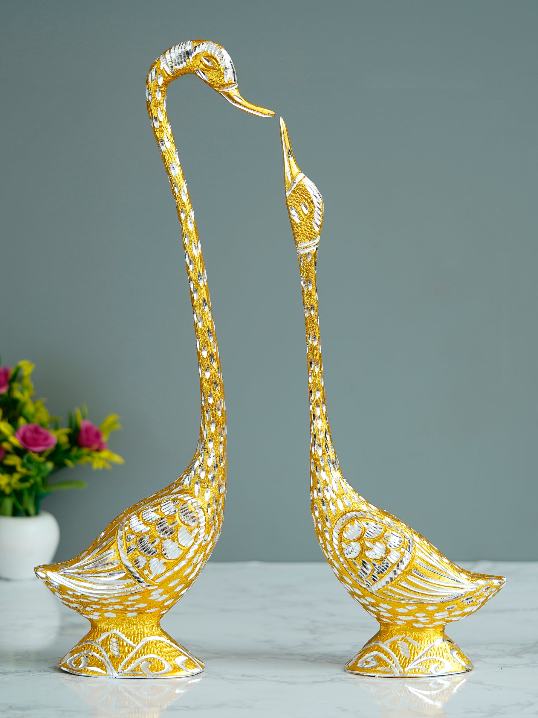 Golden Kissing Swan Couple Handcrafted Decorative showpiece 1