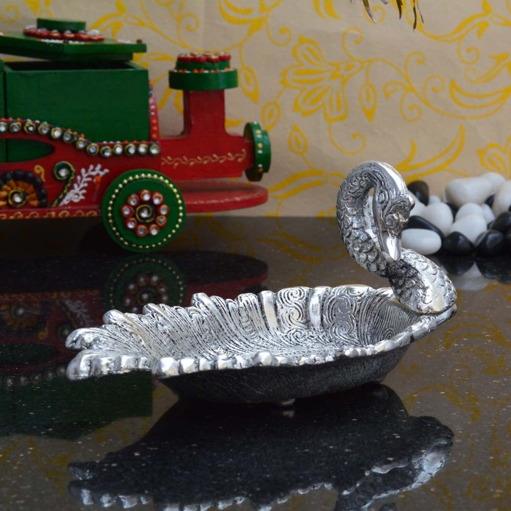 Beautiful Metal Duck Shaped Dry Fruit Tray Decorative Platter 1