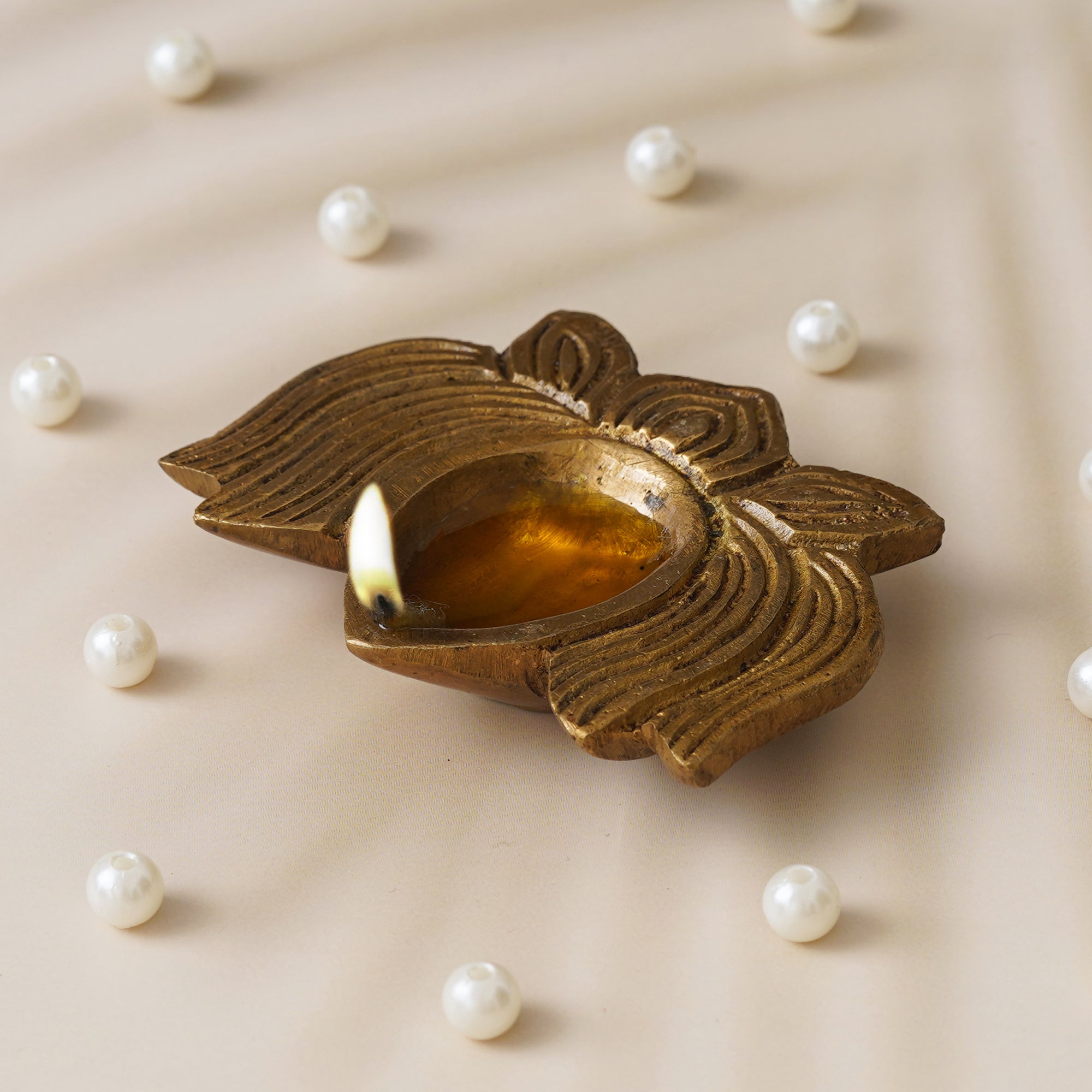 eCraftIndia Traditional Golden Designer Lotus Shaped Brass Diya