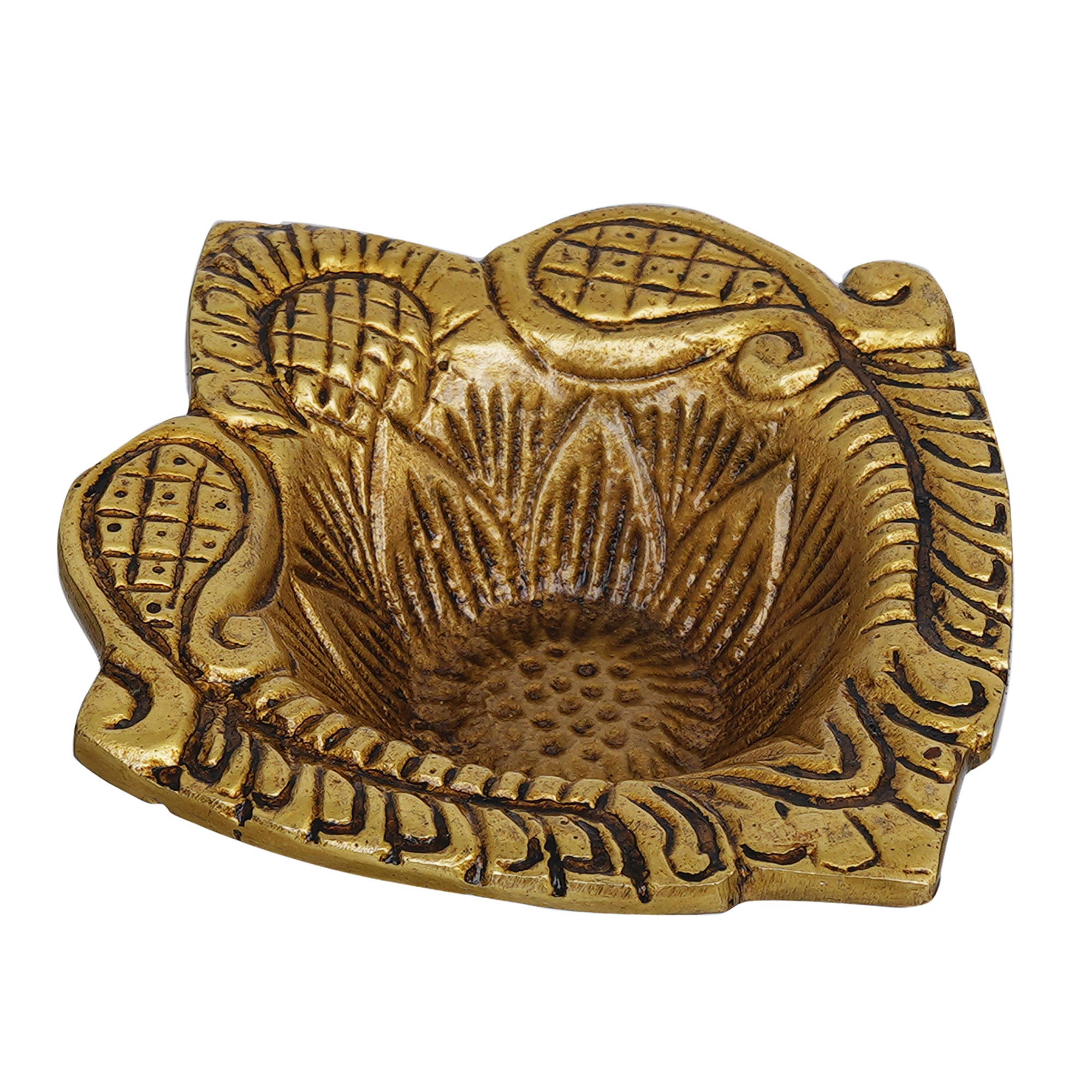 eCraftIndia Set of 1 Golden Decorative Brass Diya 2