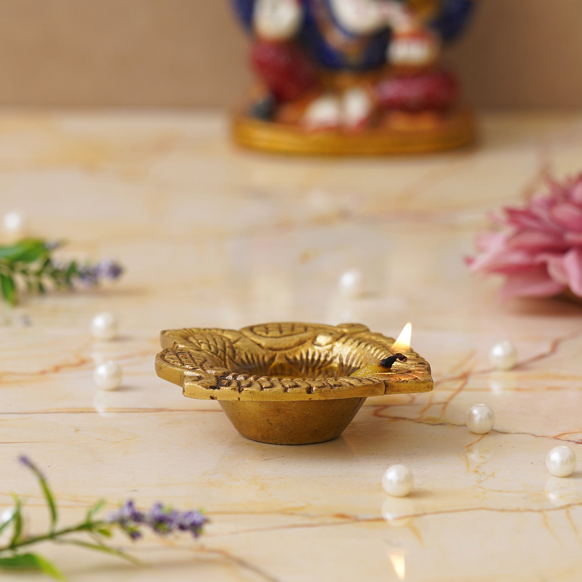 eCraftIndia Set of 1 Golden Decorative Brass Diya 4