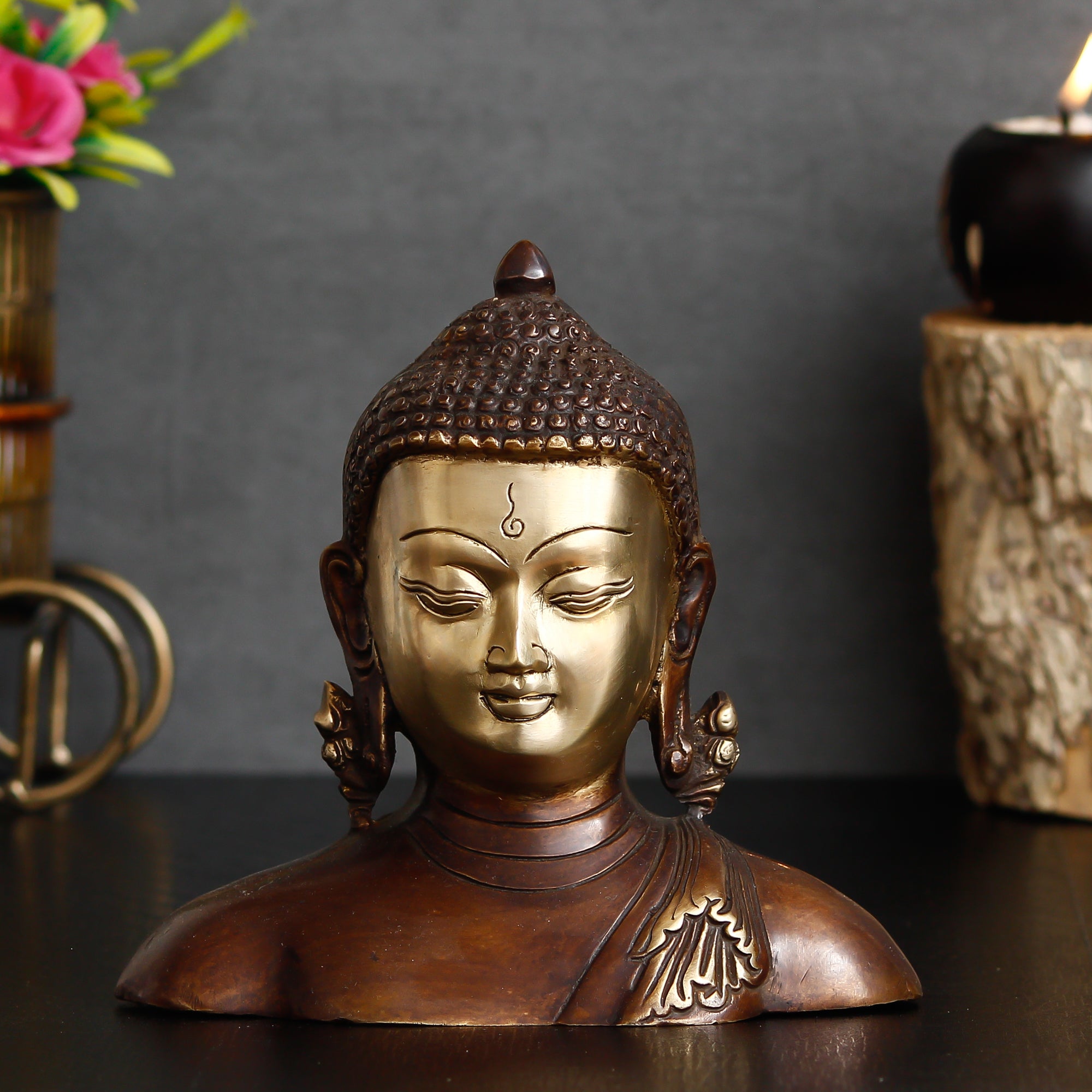 Meditating Buddha Brass Antique Decorative Figurine 1
