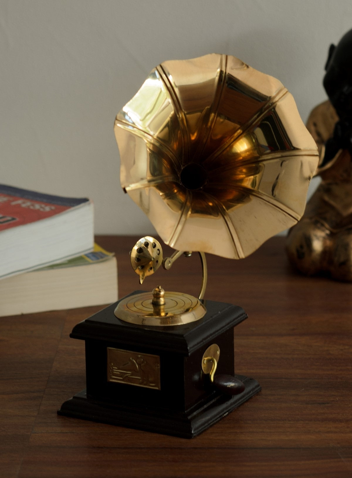 Black and Golden Brass Antique Gramophone musical instrument Decorative Showpiece 1