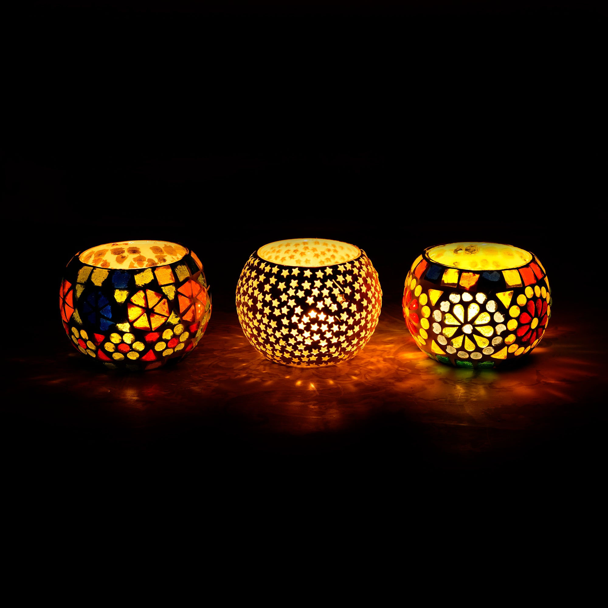 Set of 3 Mosaic Glass Decorative tealight candle holder/Diya 1