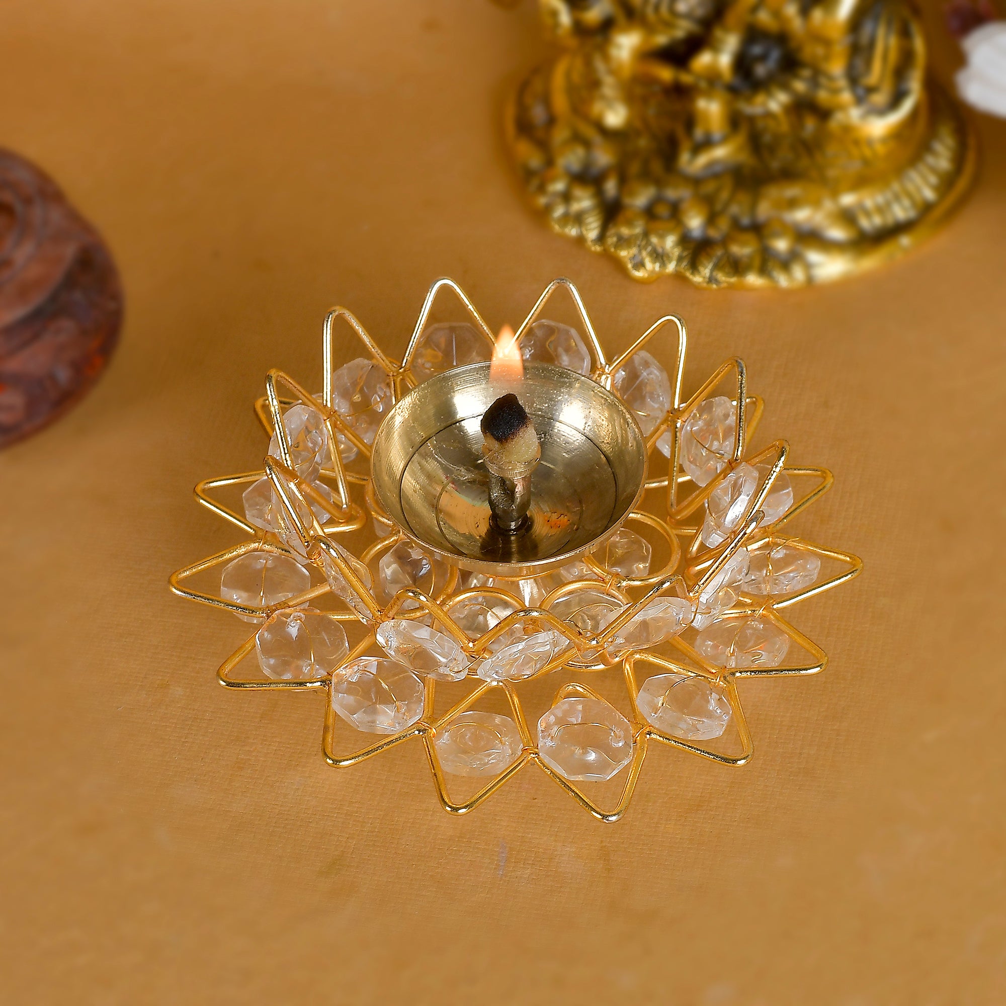 White & Golden Lotus Shaped Crystal Brass Tea Light Holder 3