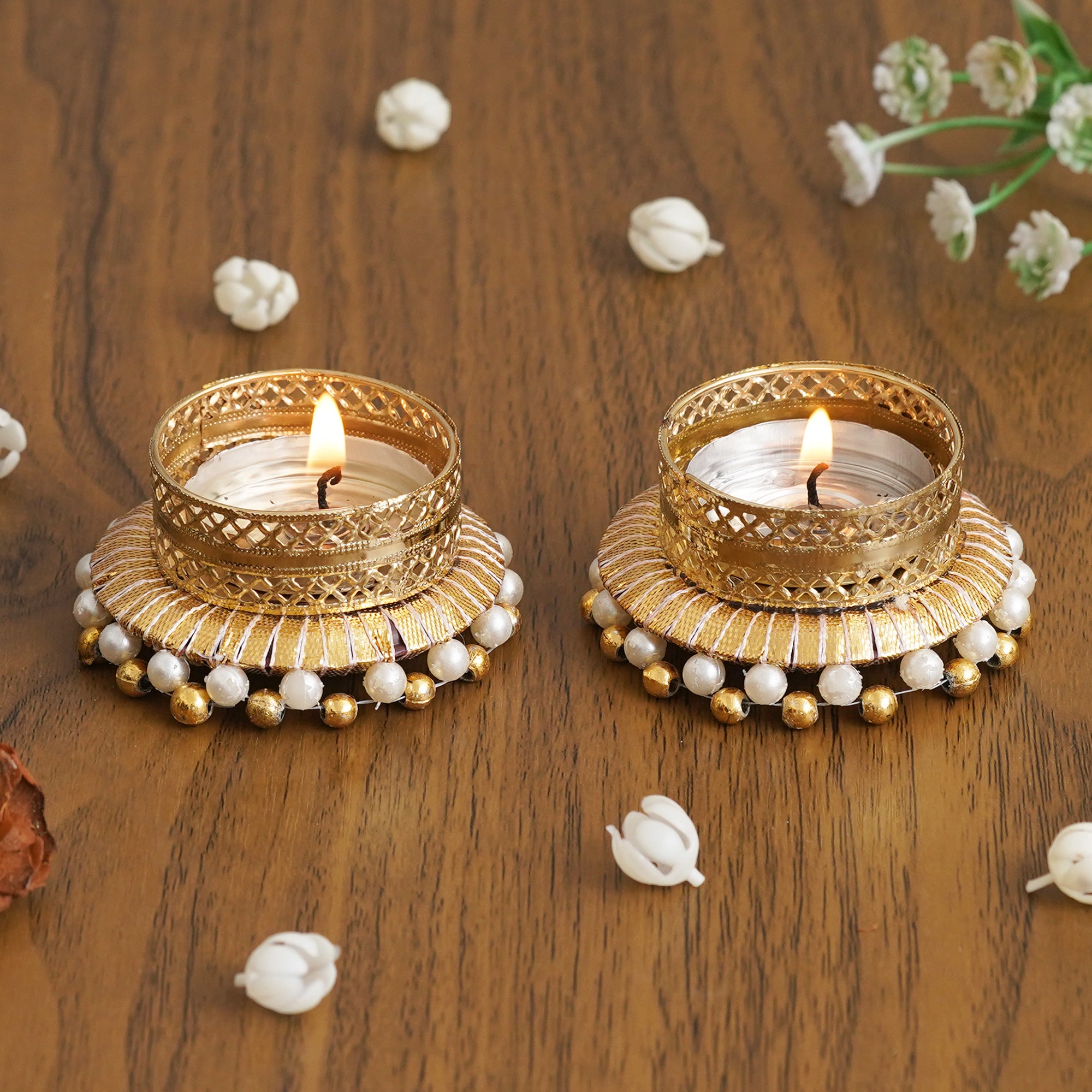 eCraftIndia Set of 2 Golden & White Round Shaped Beaded Decorative Tea Light Candle Holders 5
