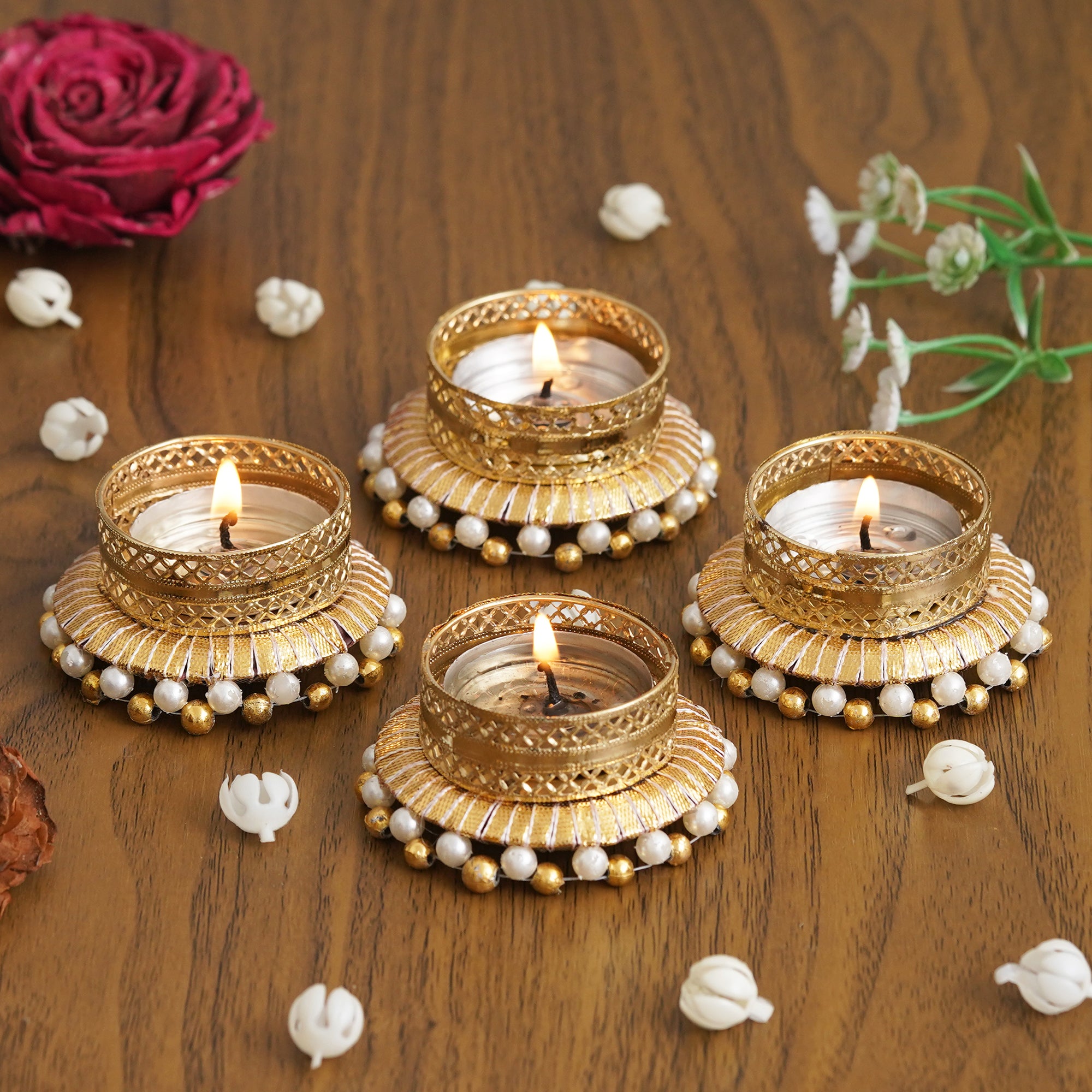 eCraftIndia Set of 4 Golden & White Round Shaped Beaded Decorative Tea Light Candle Holders 5