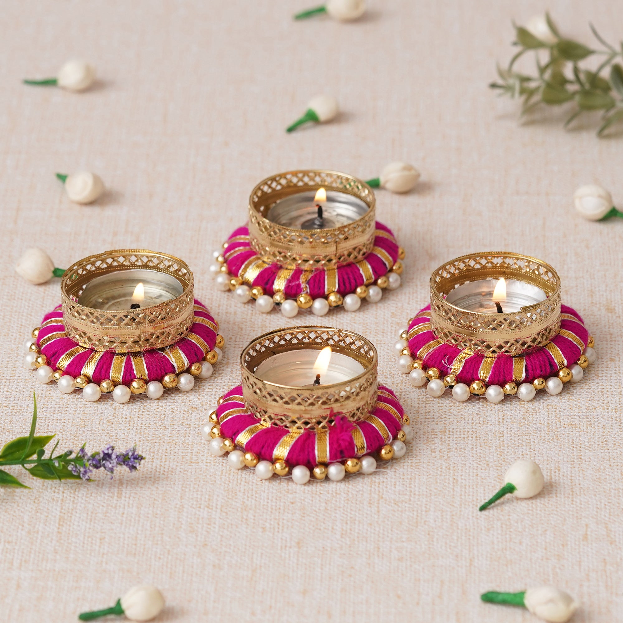 eCraftIndia Set of 4 Pink & Golden Round Shaped Beaded Decorative Tea Light Candle Holders 4
