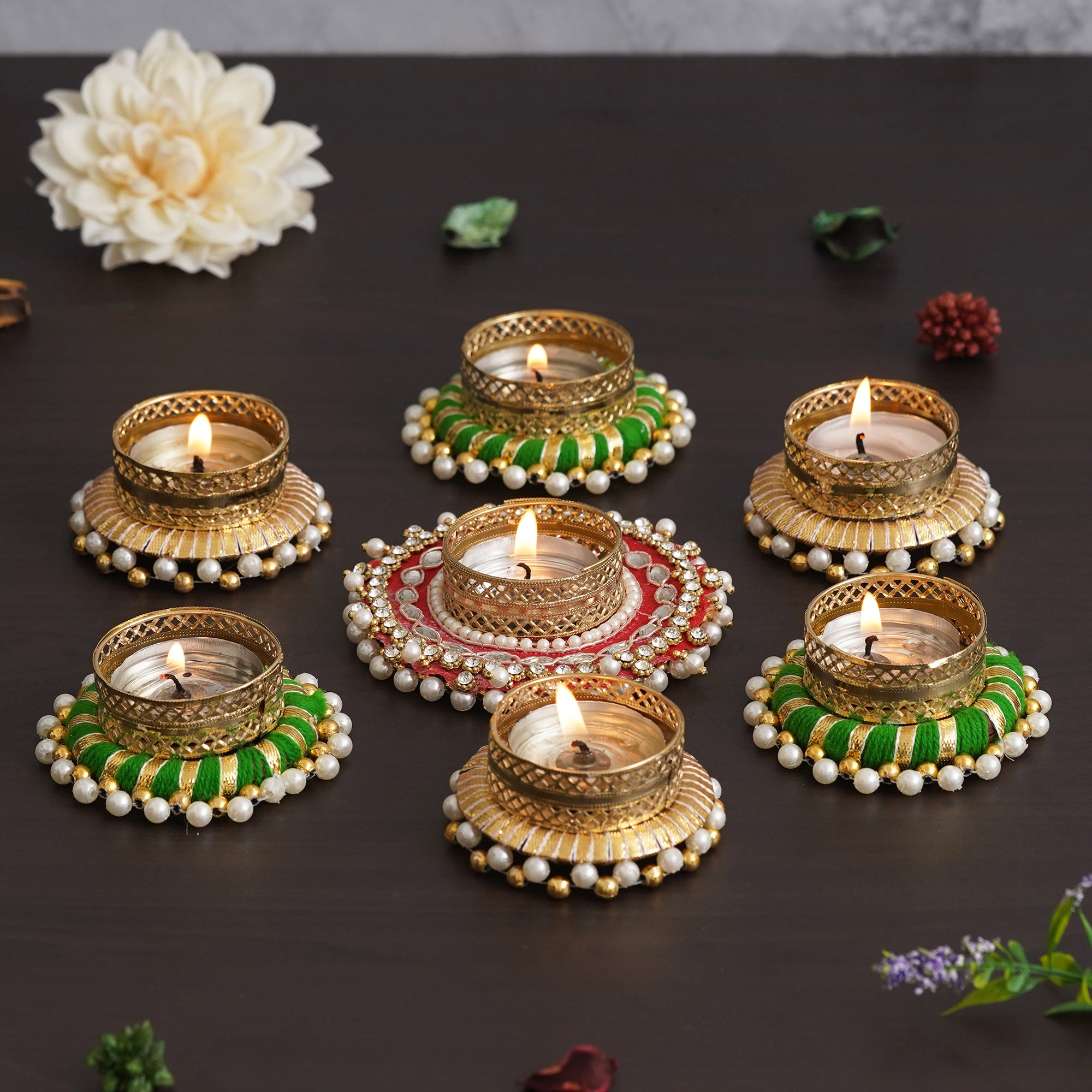 eCraftIndia Set of 7 Round Shaped Diamond Beads and Pearls Decorative Tea Light Candle Holders 5