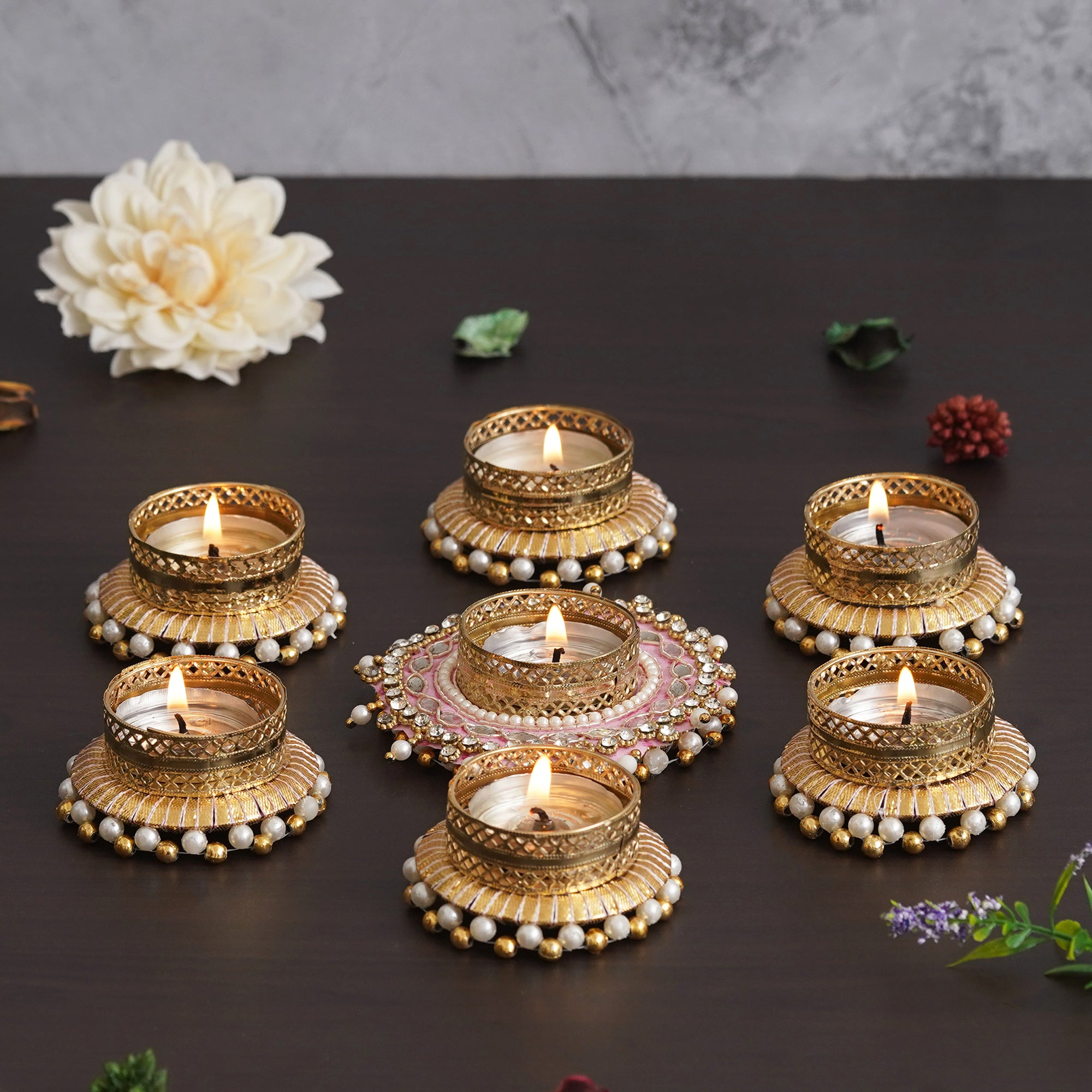 eCraftIndia Set of 7 Round Shaped Diamond Beads and Pearls Decorative Tea Light Candle Holders 5