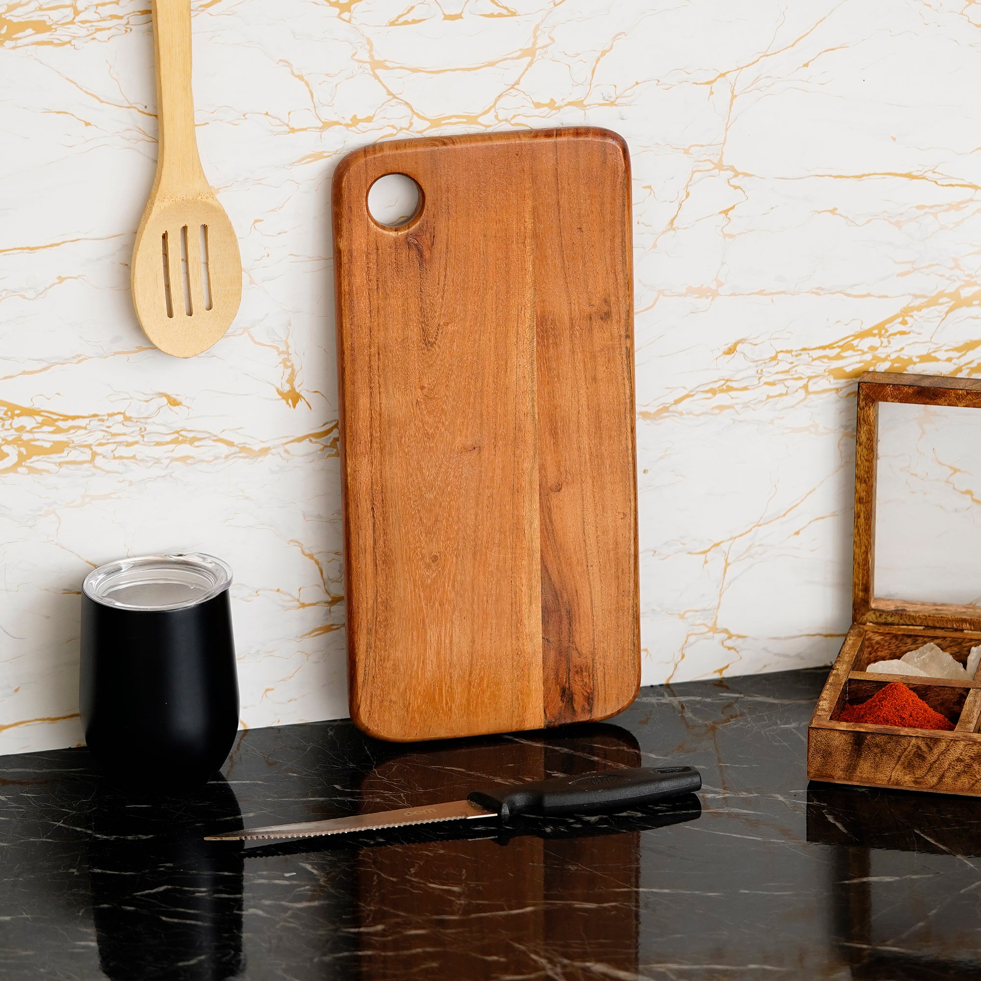 Brown Rectangle Wooden Chopping Board With Handle 1