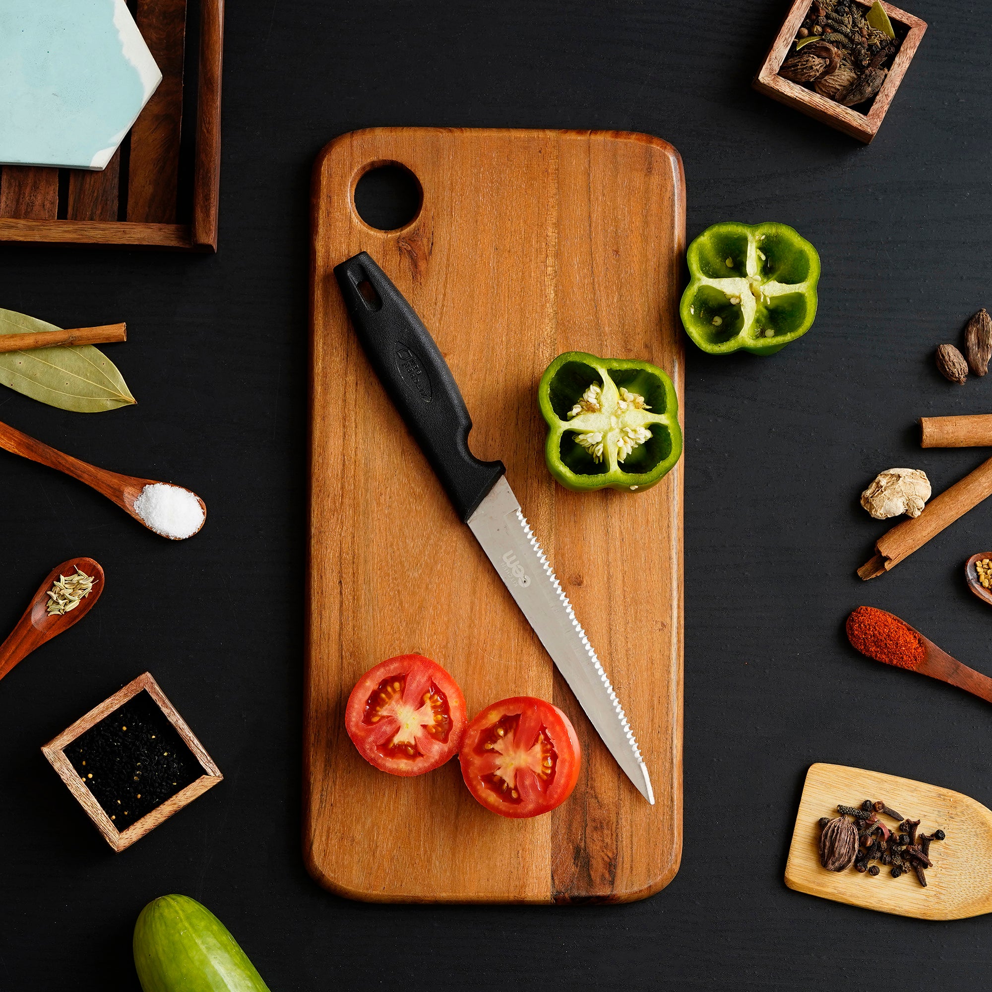 Brown Rectangle Wooden Chopping Board With Handle