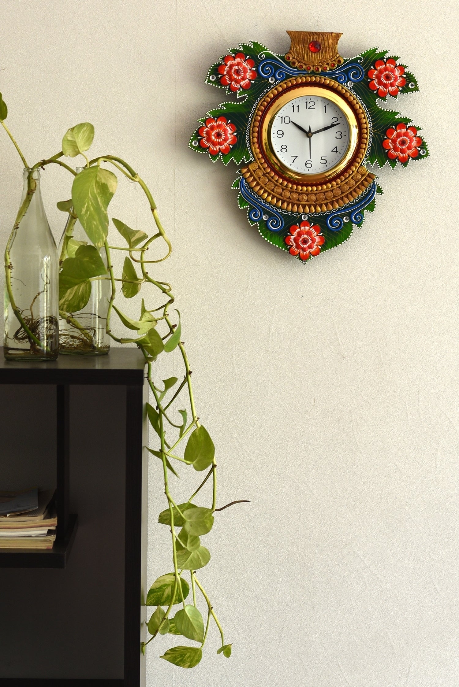 Floral Lead Shape Wooden Handcrafted Wooden Wall Clock (H - 15.5 Inch) 3