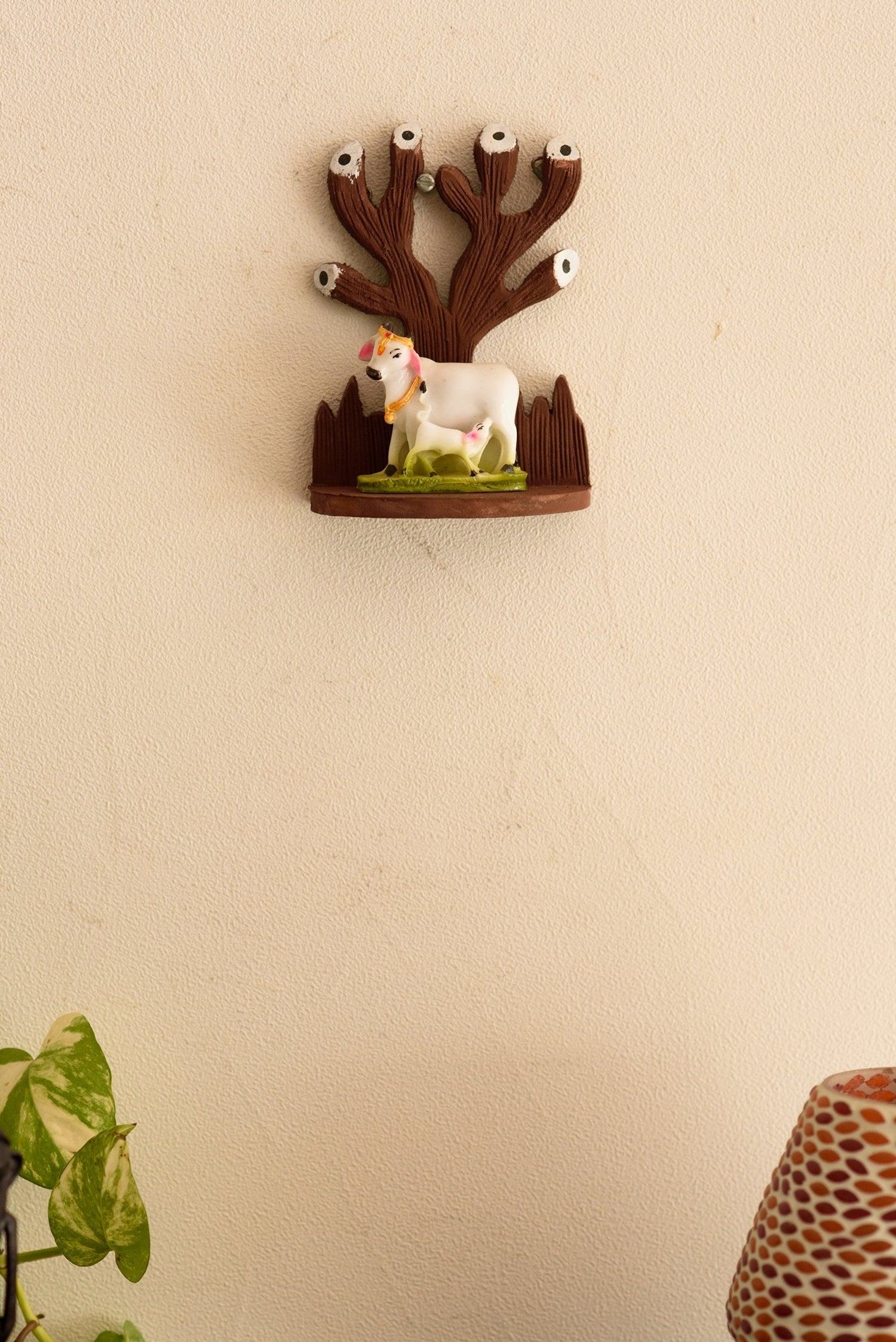 Polyresin Cow and Calf Under Wooden Tree Figurine 3