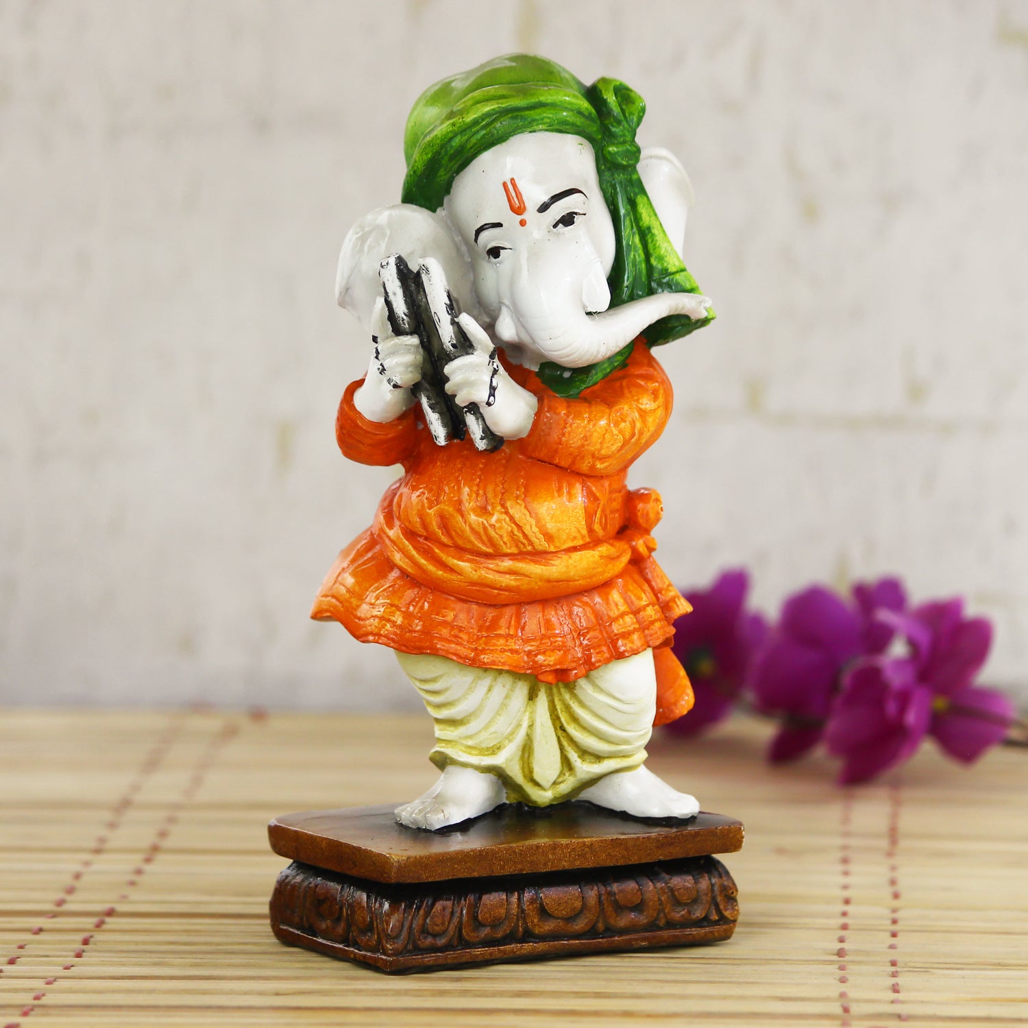 Lord Ganesha statue Decorative Showpiece