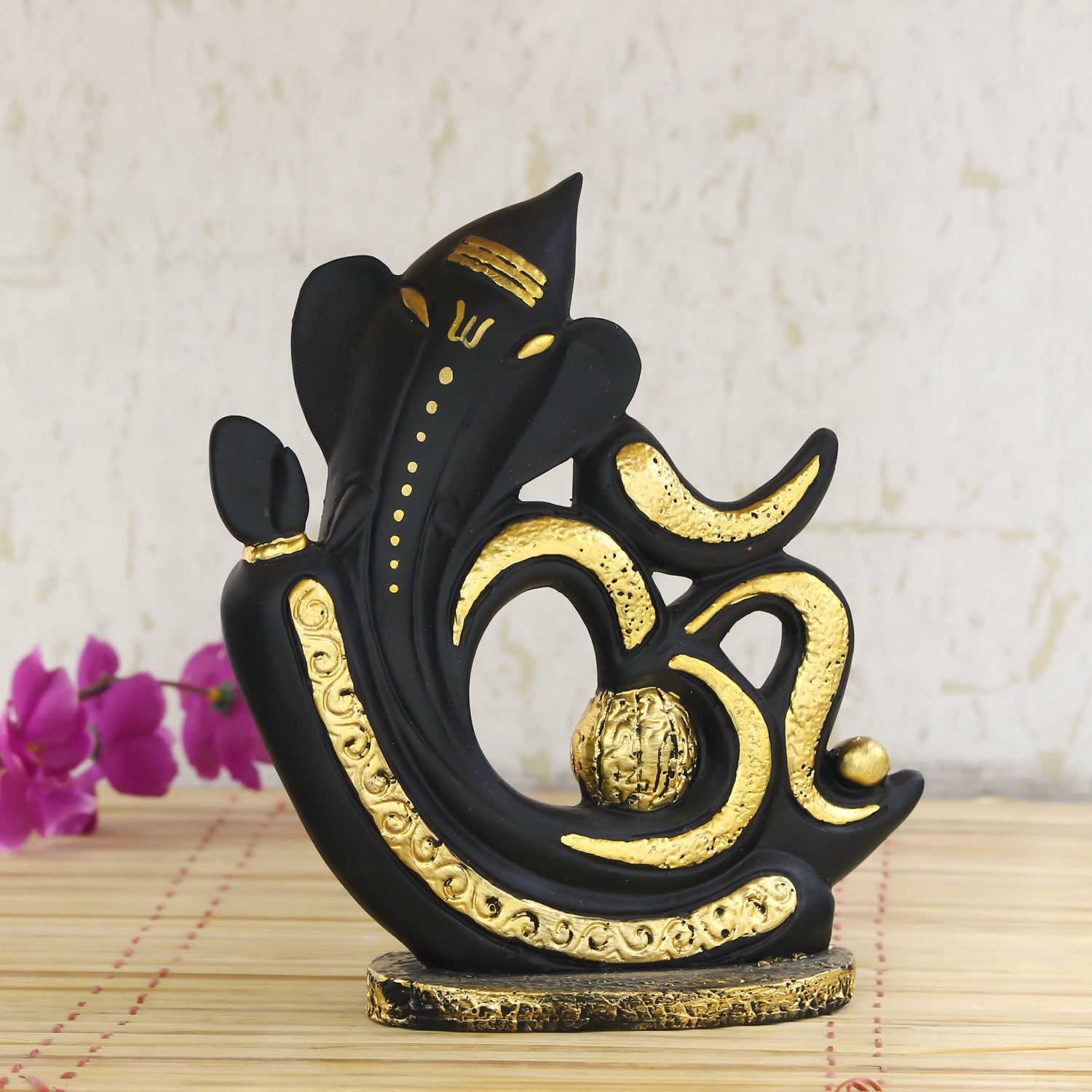 Decorative Om Symbol Lord Ganesha Statue God Idol For Home