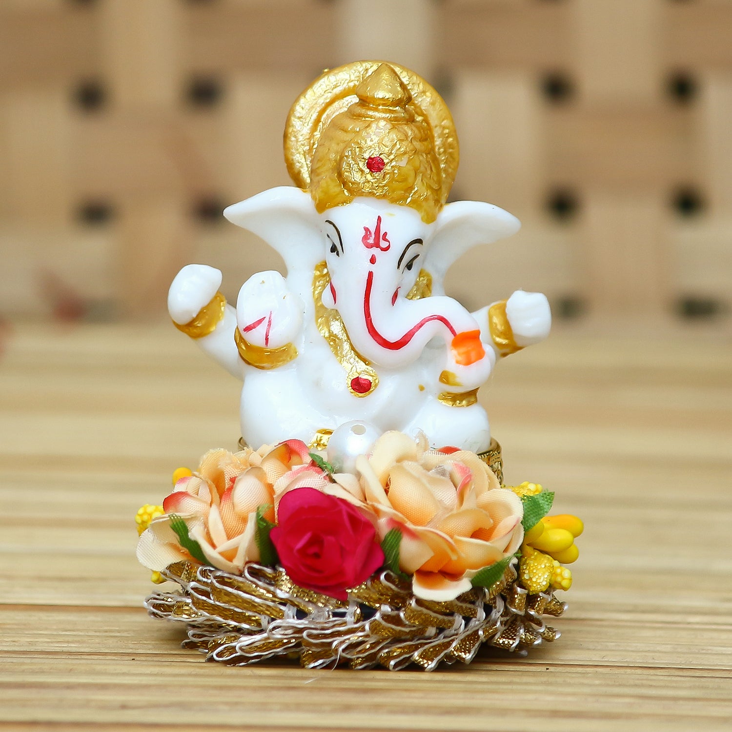 Lord Ganesha Idol On Decorative Handicrafted Plate For Home And Car Dashboard