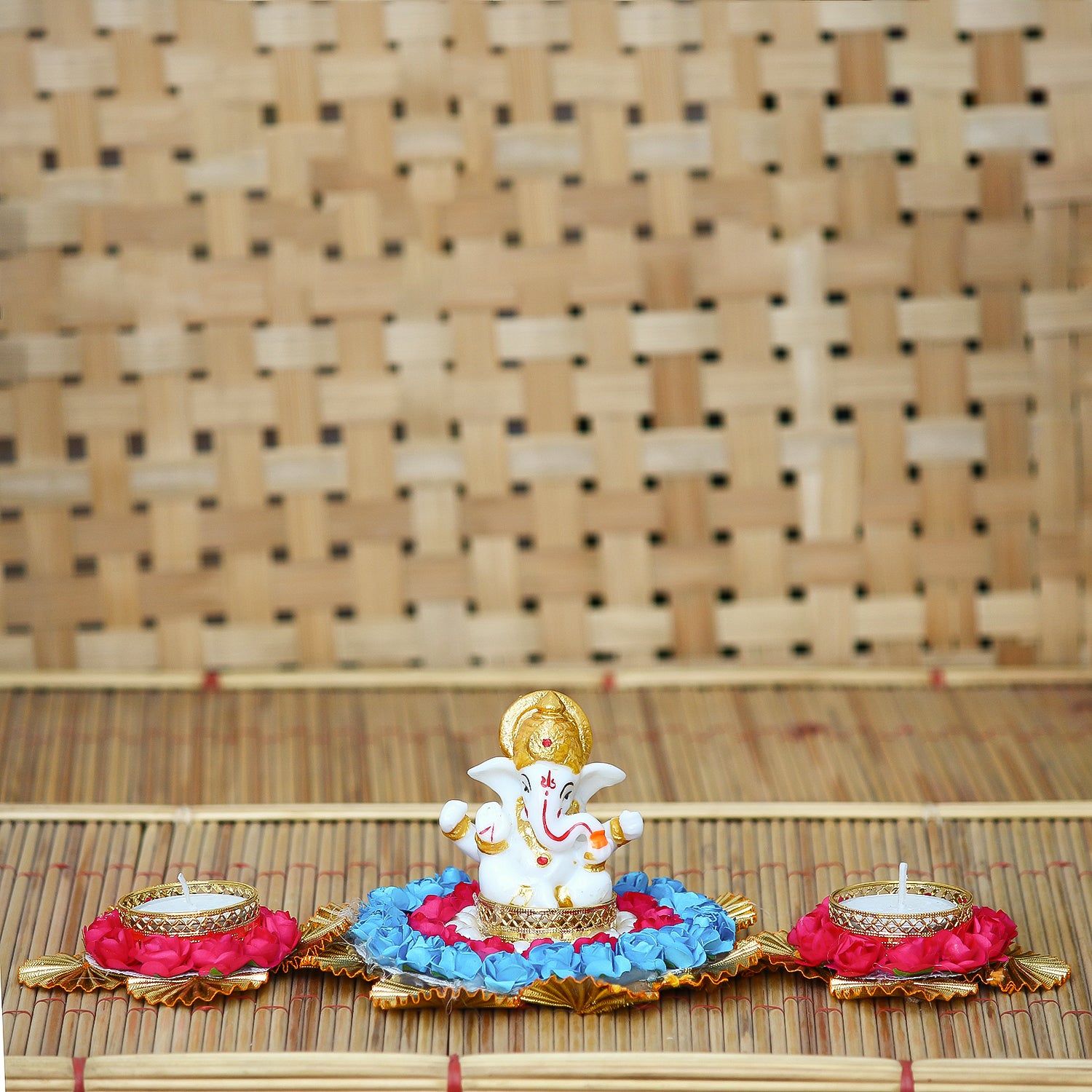 Lord Ganesha Idol On Decorative Plate With 2 Tea Light Holders 2