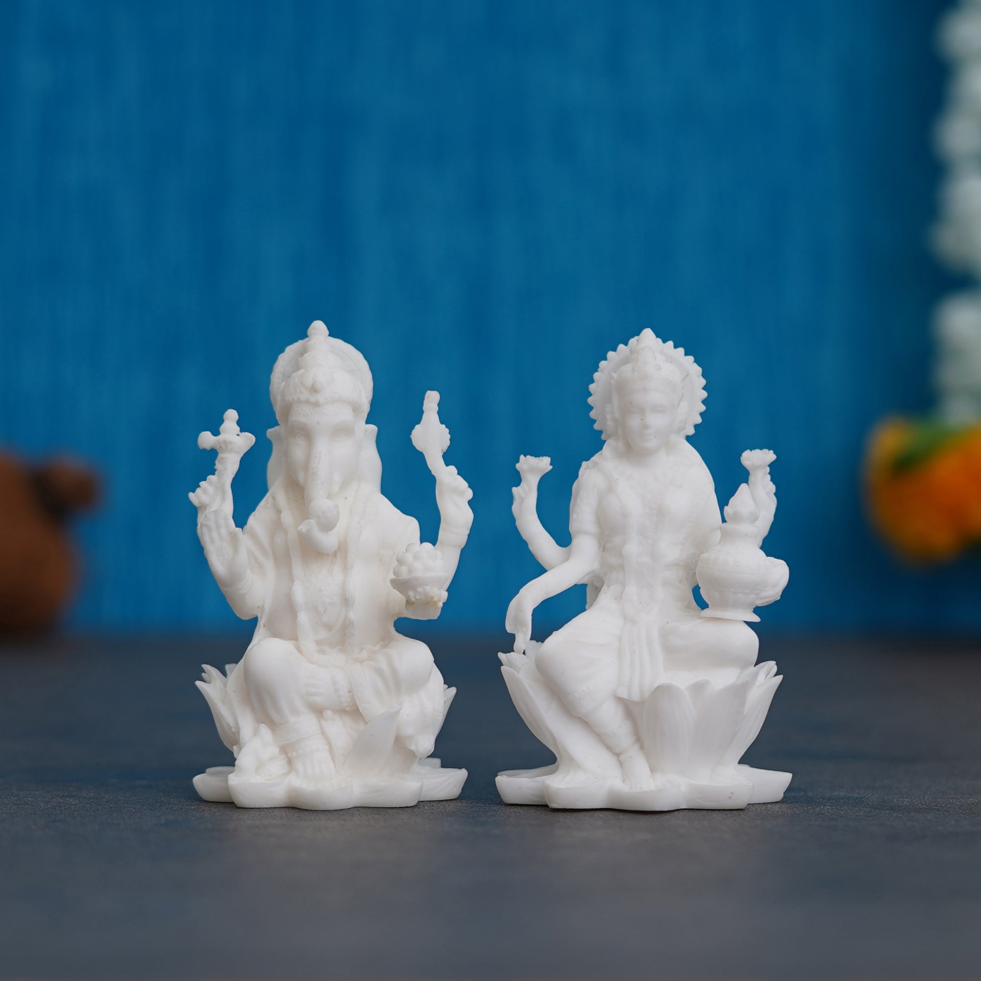 White Polyresin Lord Ganesha & Goddess Laxmi Statue
