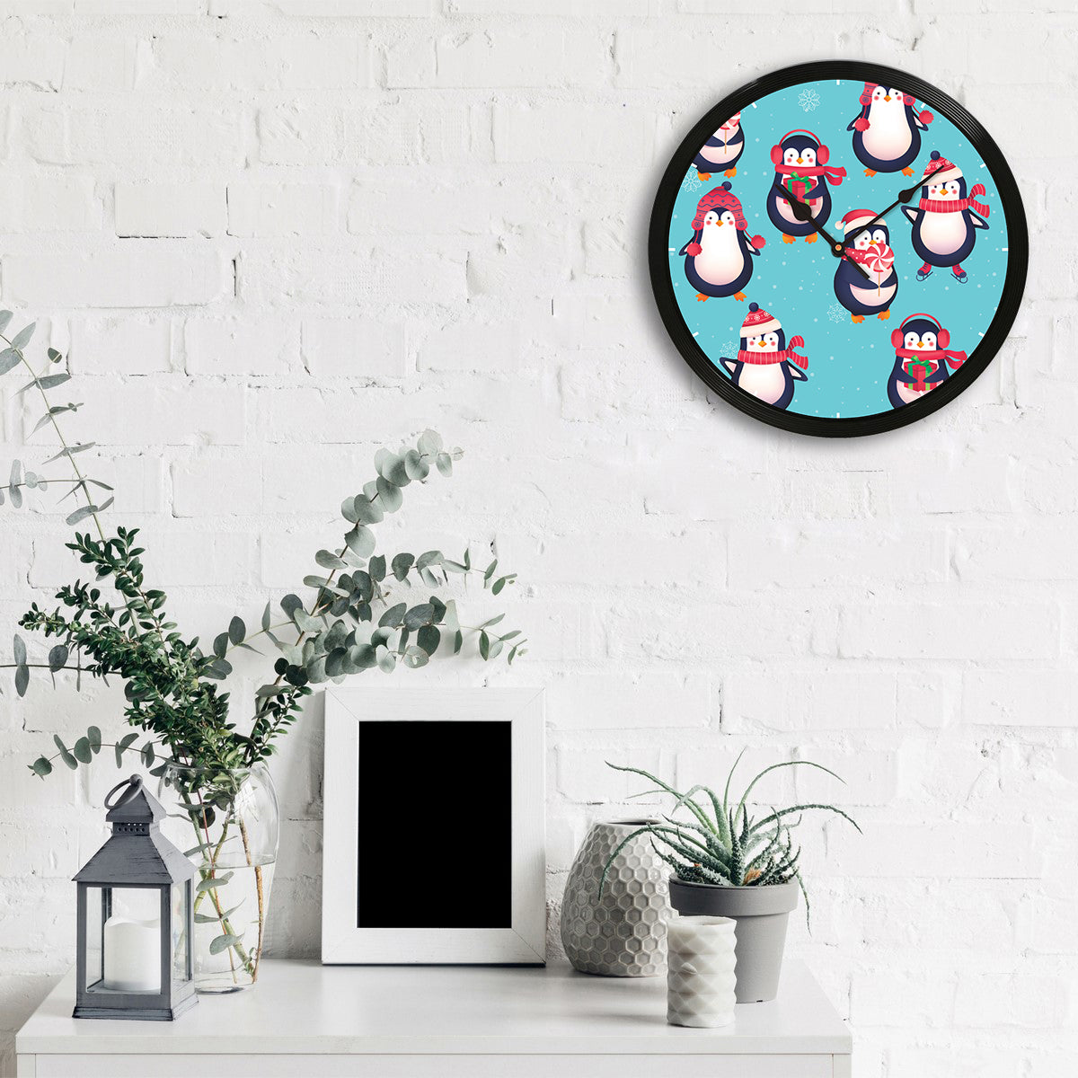 "Cute Penguins" Designer Round Shape Wall Clock 2