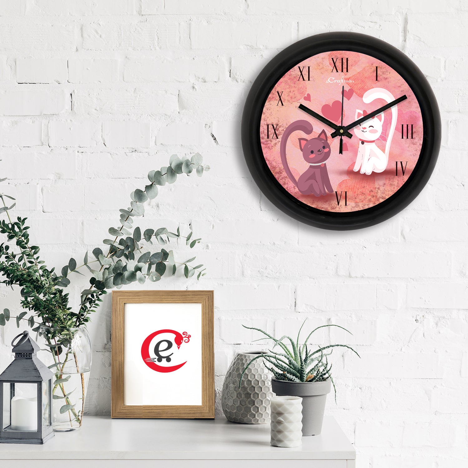 "Cat Couple"Designer Round Analog Black Wall Clock 1