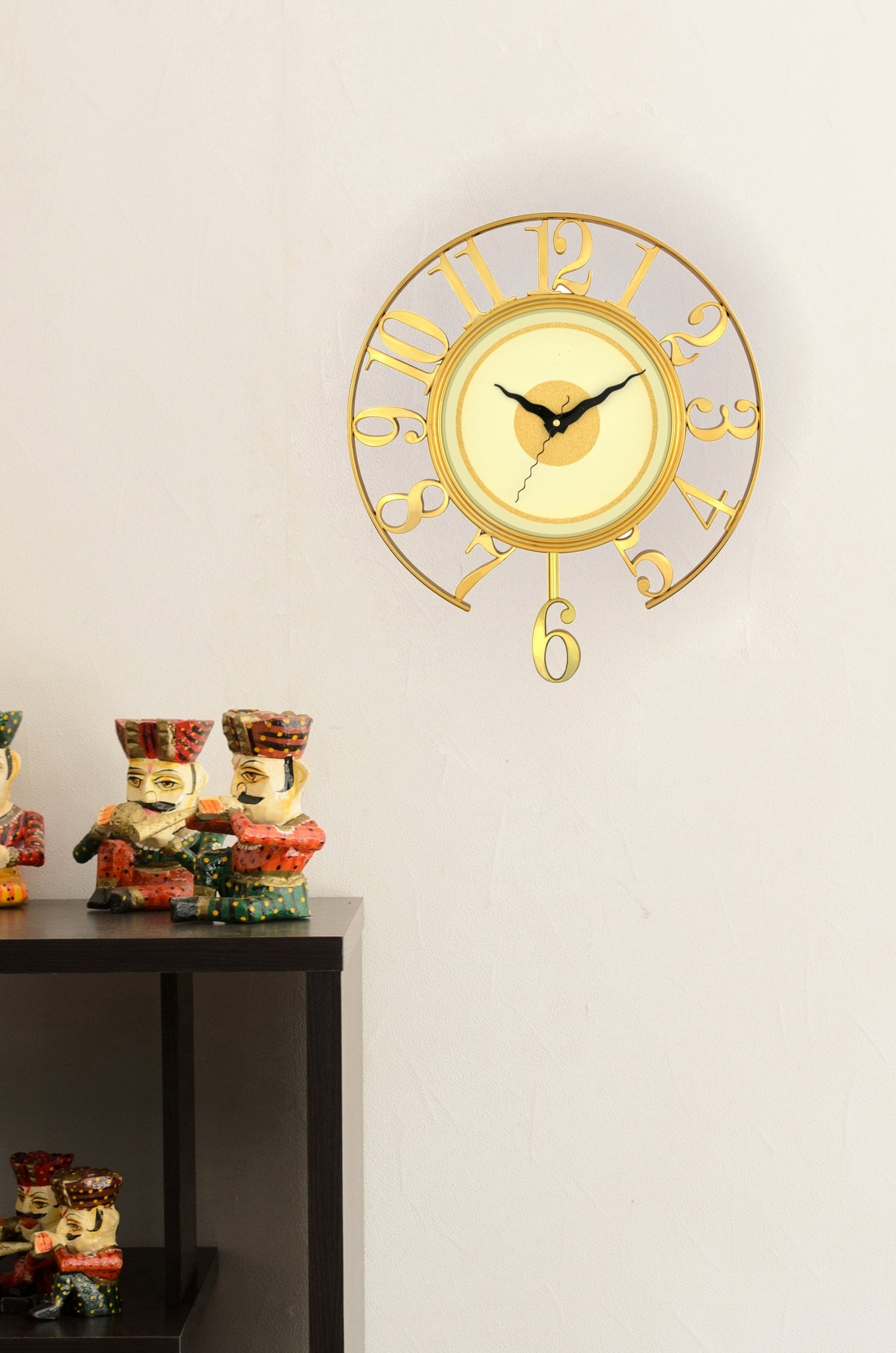 Golden Plastic Analog Retro Decorative Pendulum Wall Clock 2