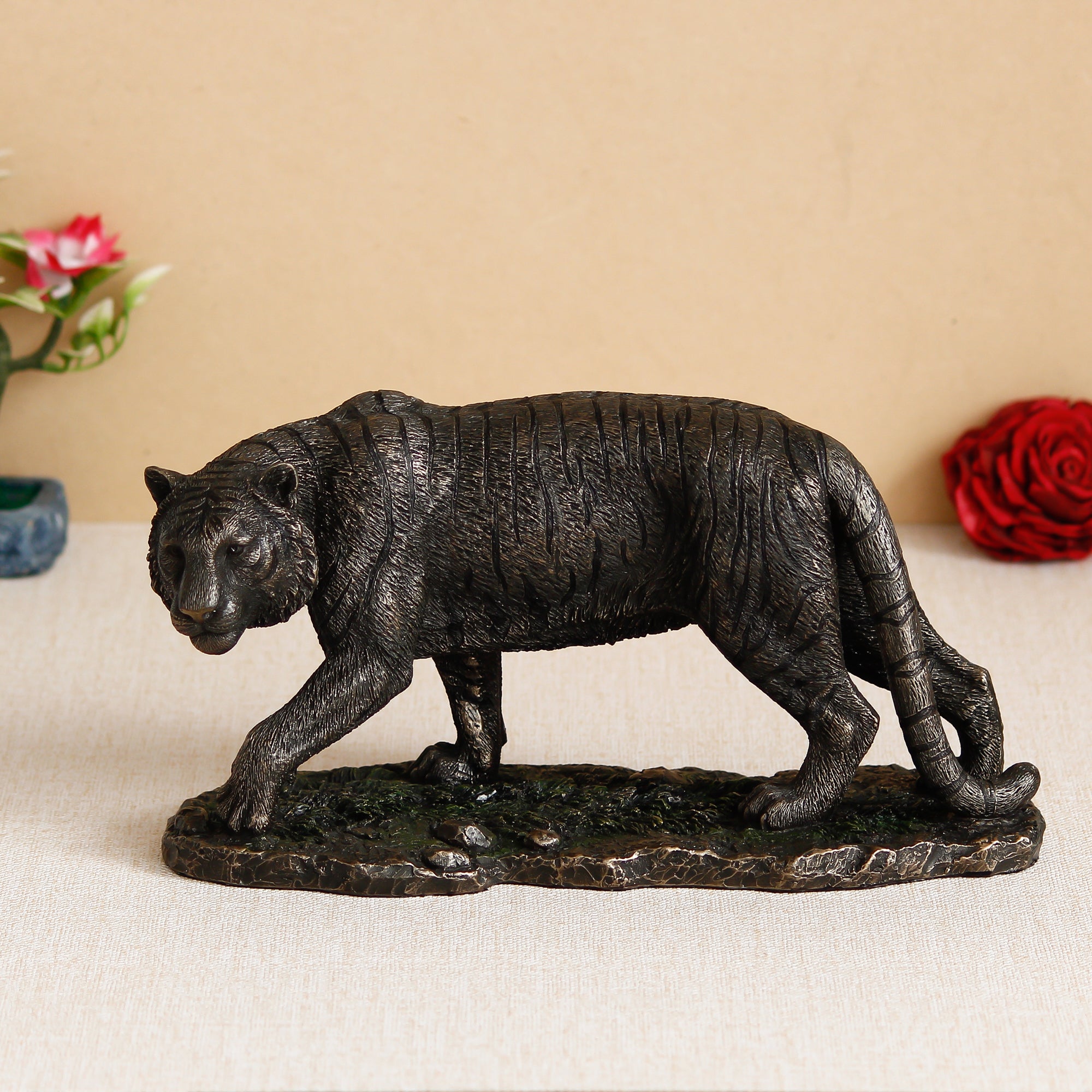 Brown Polyresin and Bronze Tiger Statue Decorative Animal Figurine Showpiece 1