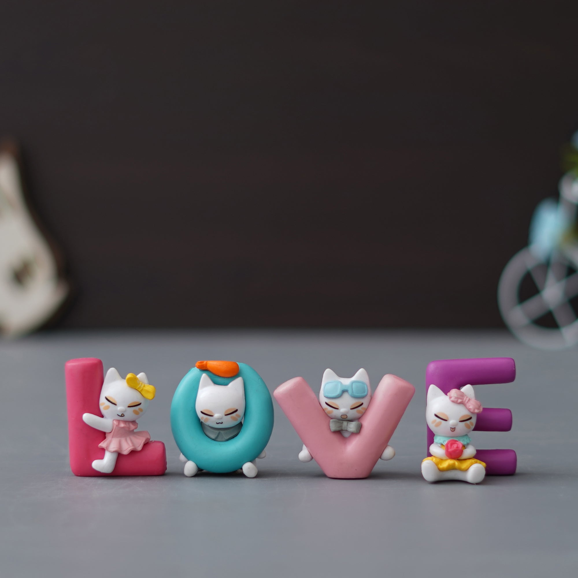 Valentine Combo of "My Heart Beats Only For You" Wooden Showpiece With Stand, "Love" Animated Characters Showpiece 3