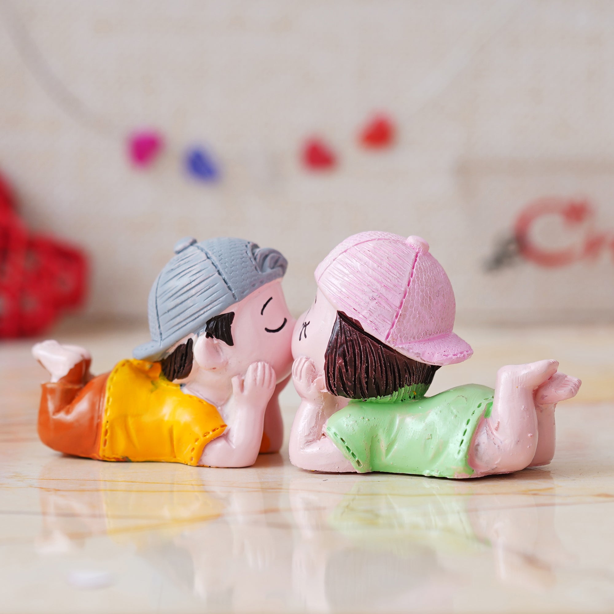 eCraftIndia Cute kissing couple Decorative Showpiece - Valentine's Day Gifts 4